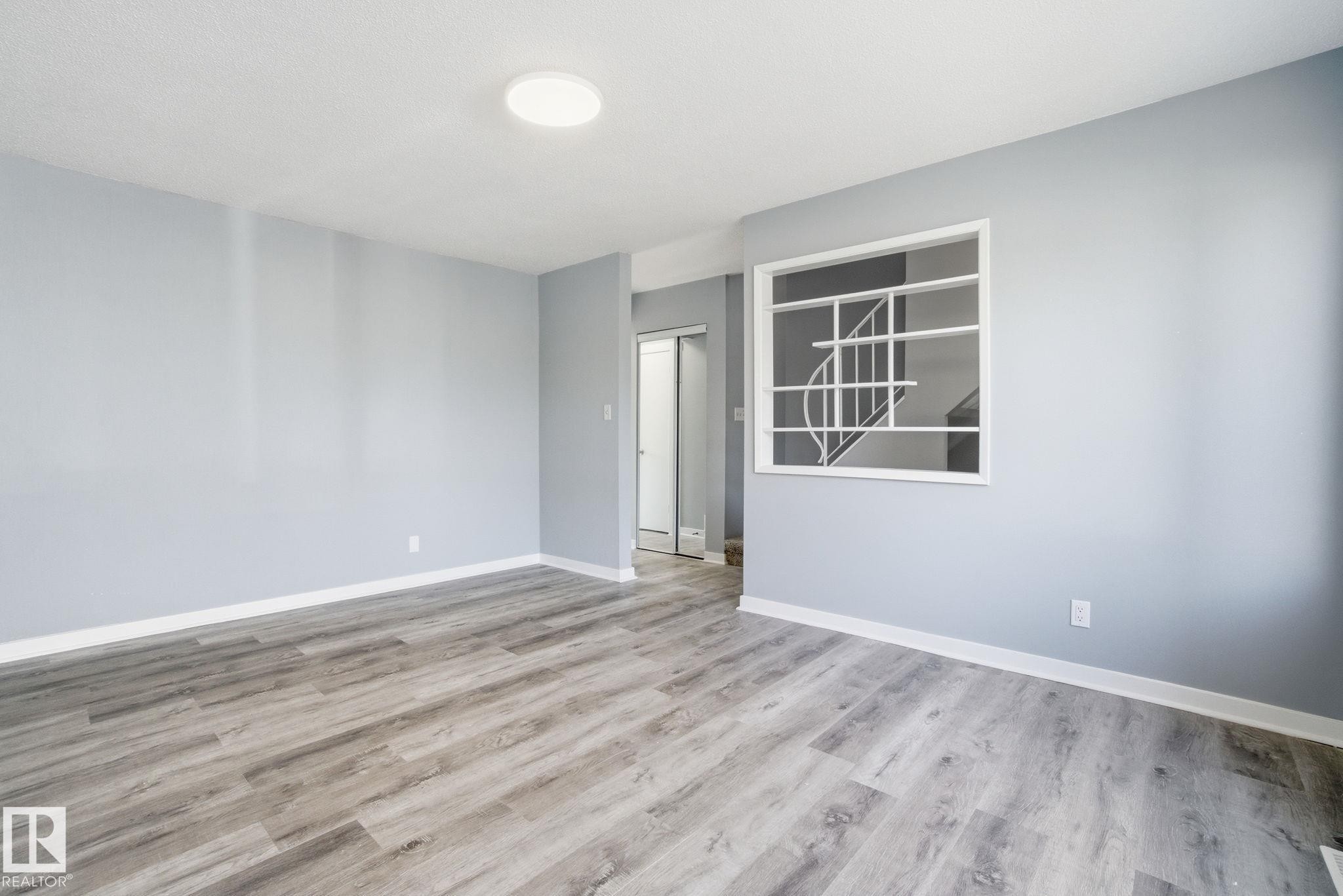8117 132A Avenue, Edmonton, AB - Indoor Photo Showing Other Room