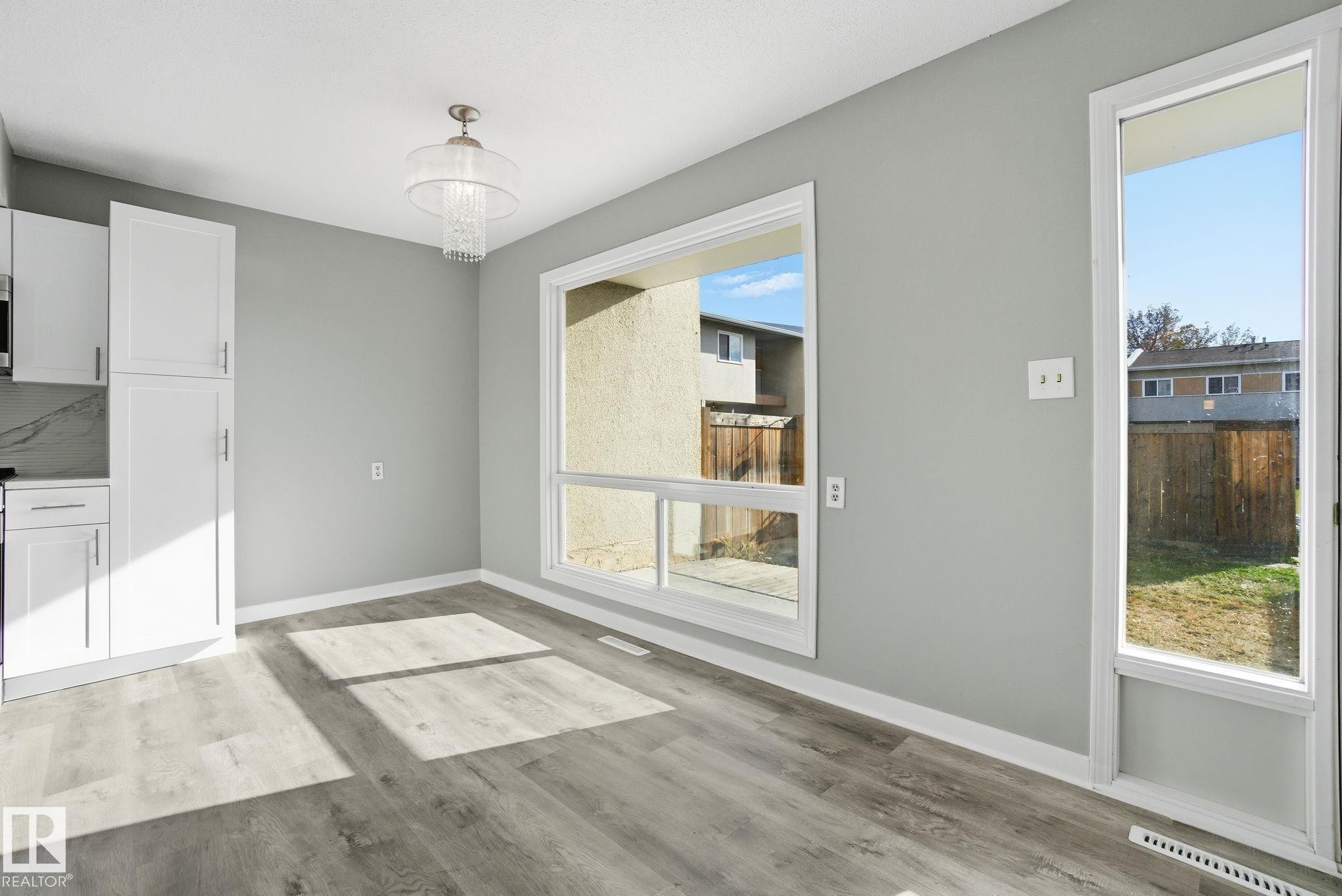 8117 132A Avenue, Edmonton, AB - Indoor