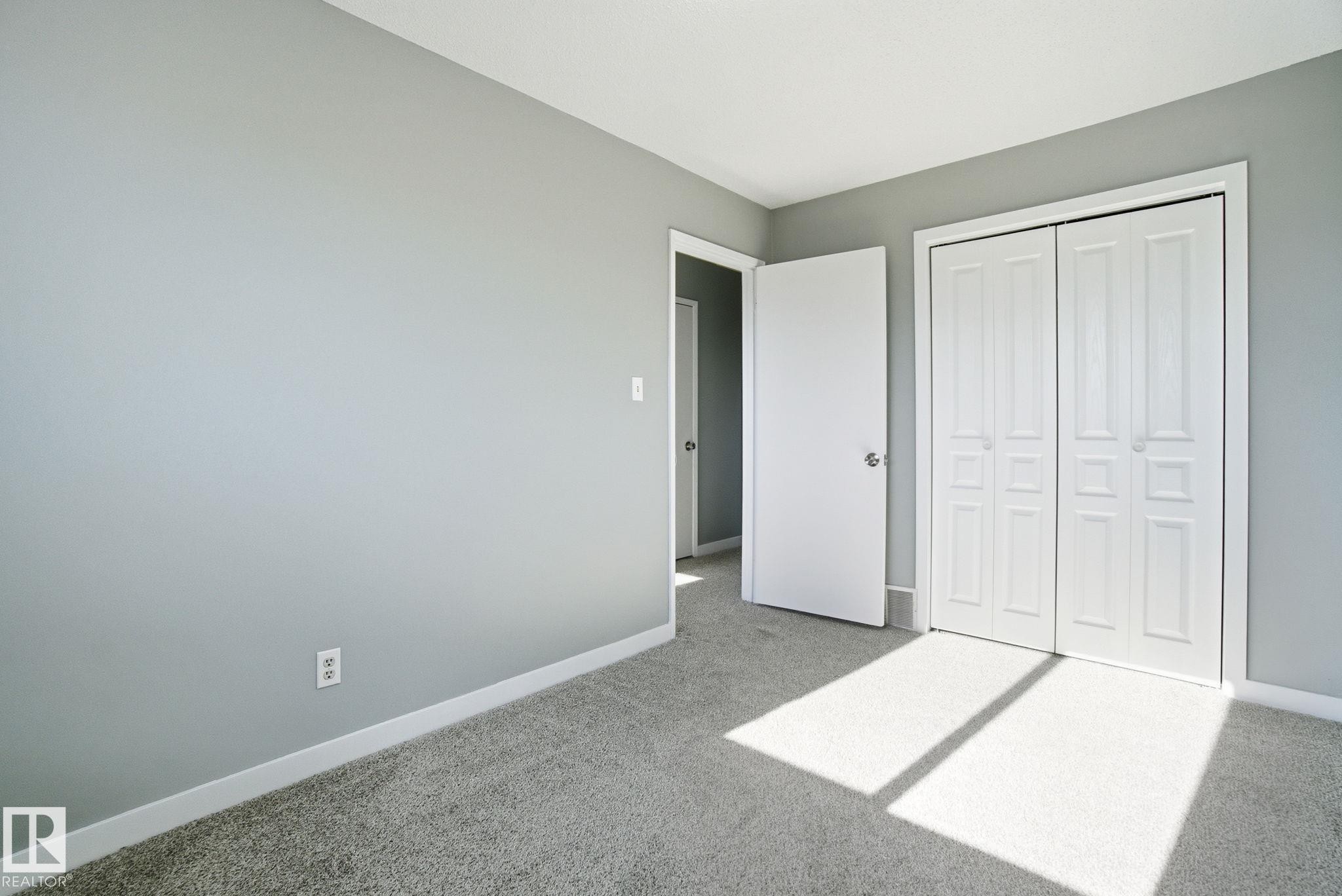 8117 132A Avenue, Edmonton, AB - Indoor Photo Showing Other Room