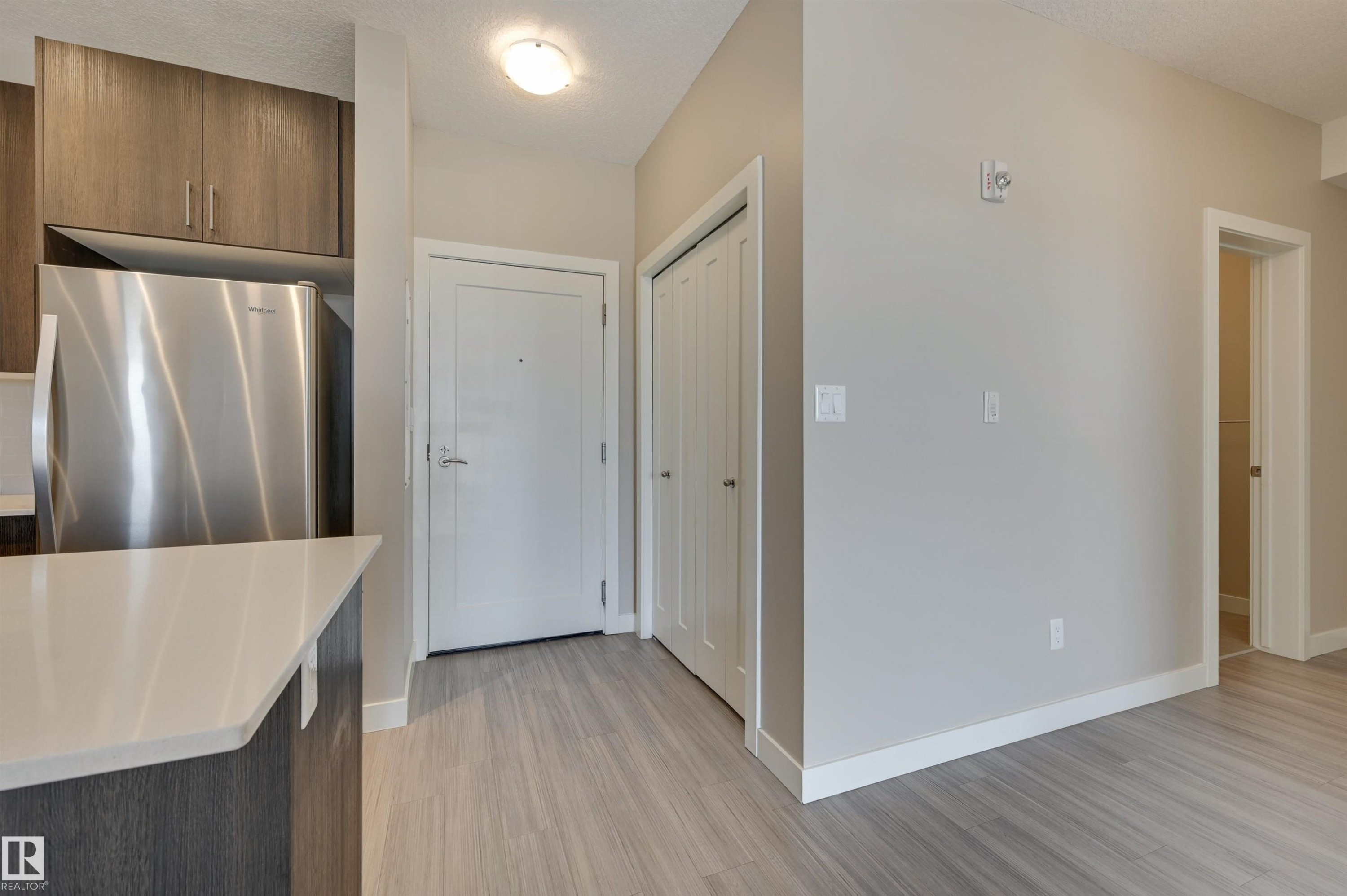 205 17 Columbia Avenue, Devon, AB - Indoor