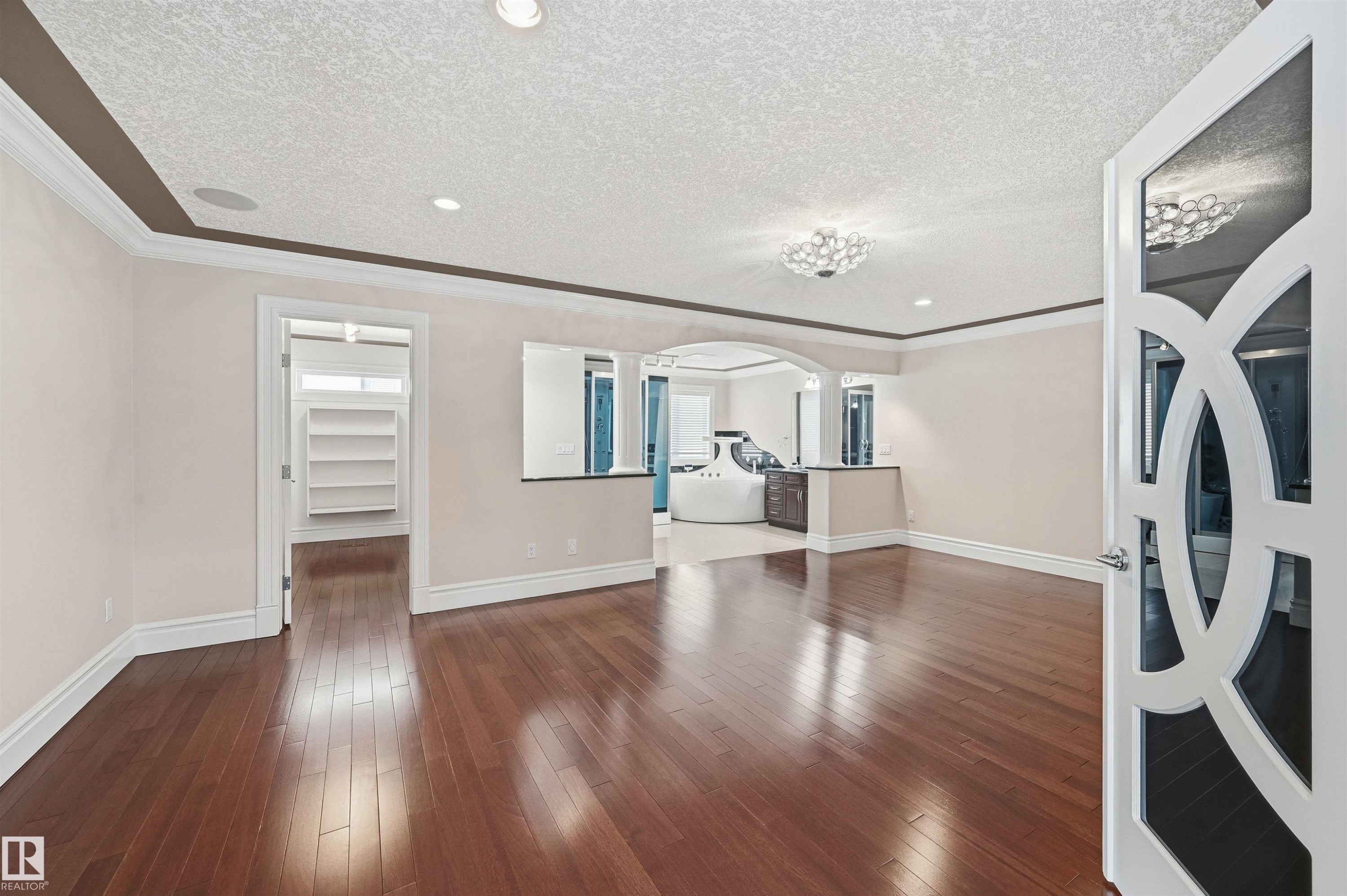 872 Hollands Landing, Edmonton, AB - Indoor Photo Showing Other Room