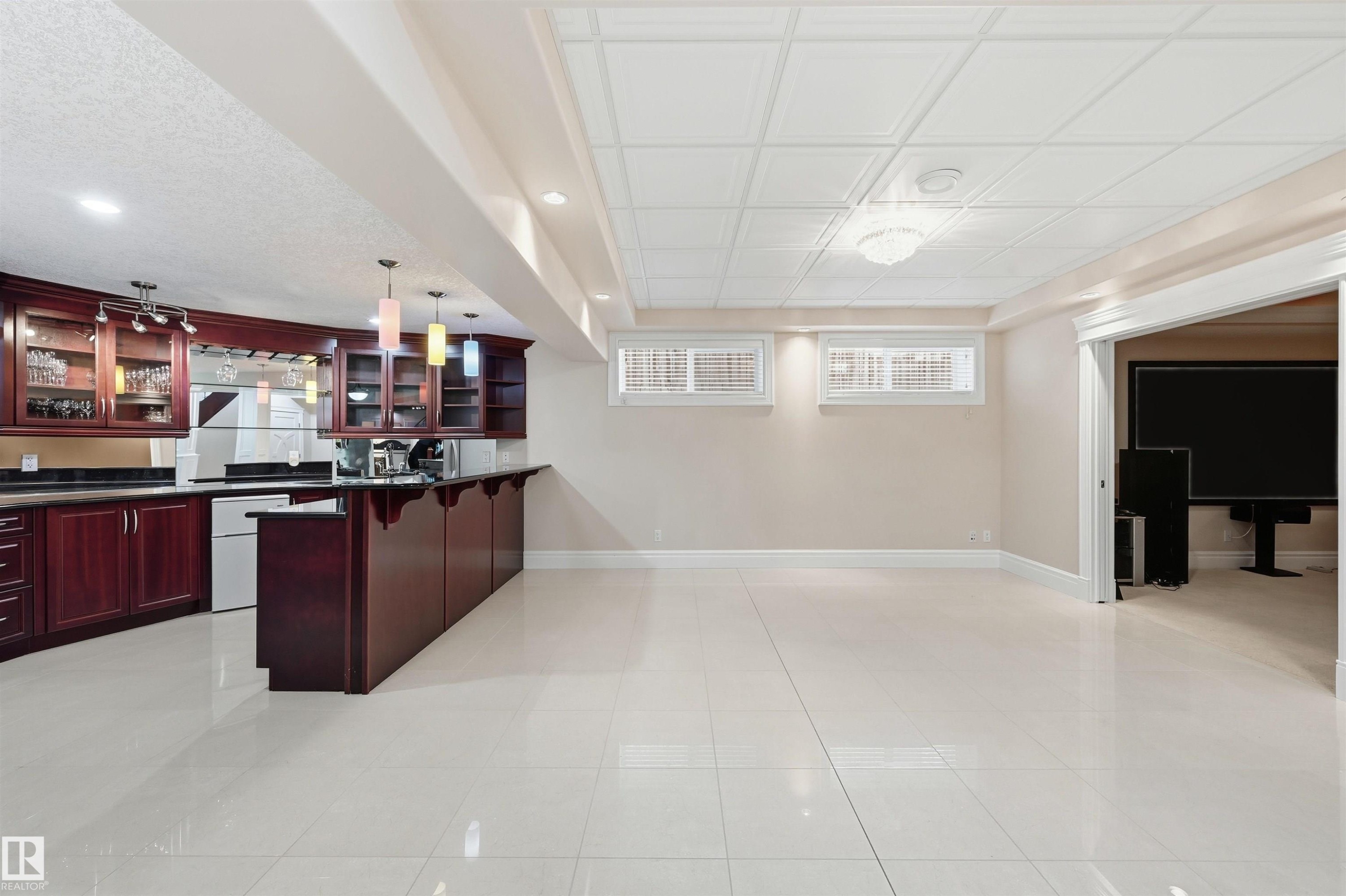 872 Hollands Landing, Edmonton, AB - Indoor