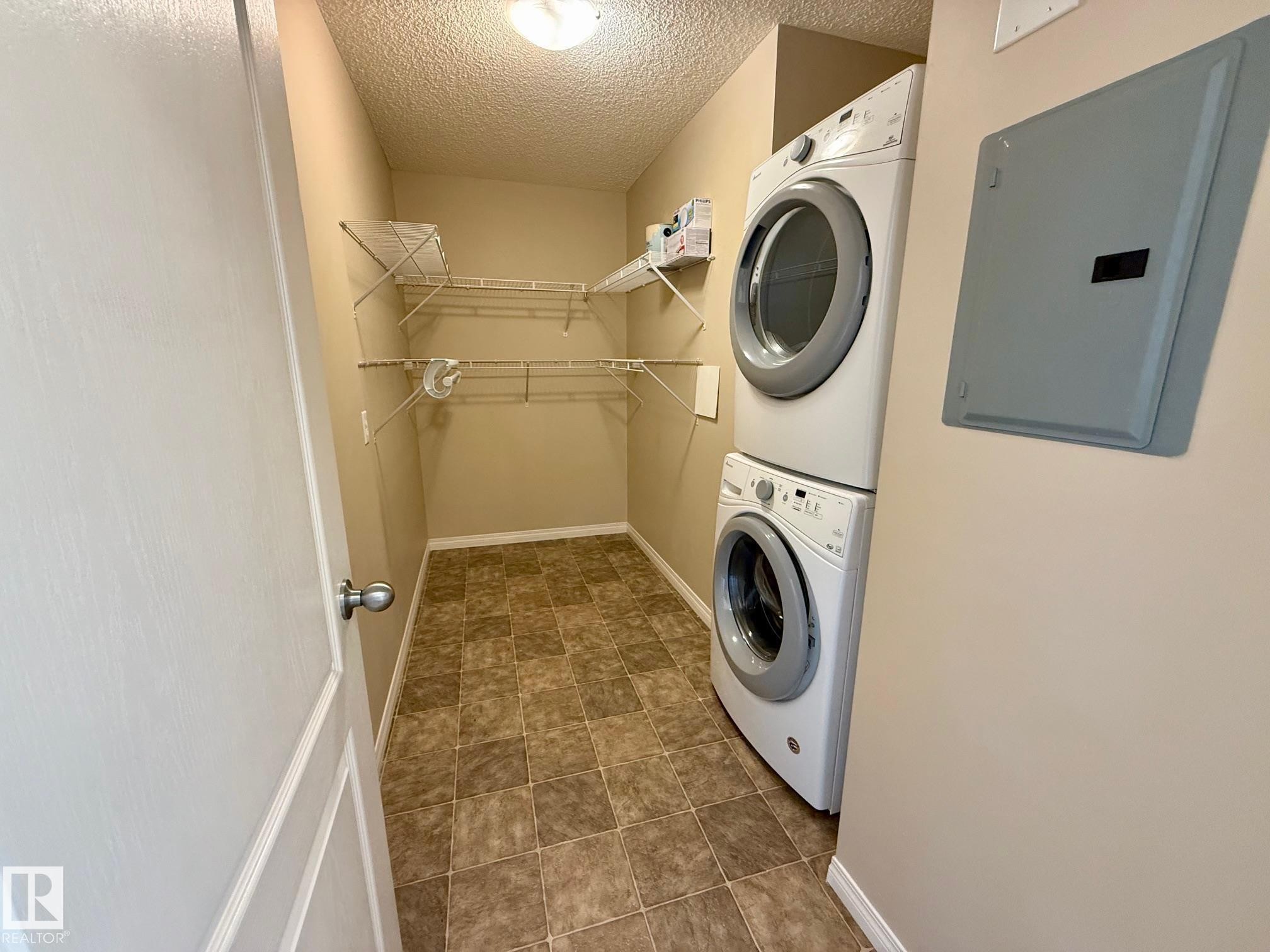 1423 330 Clareview Station Drive, Edmonton, AB - Indoor Photo Showing Laundry Room
