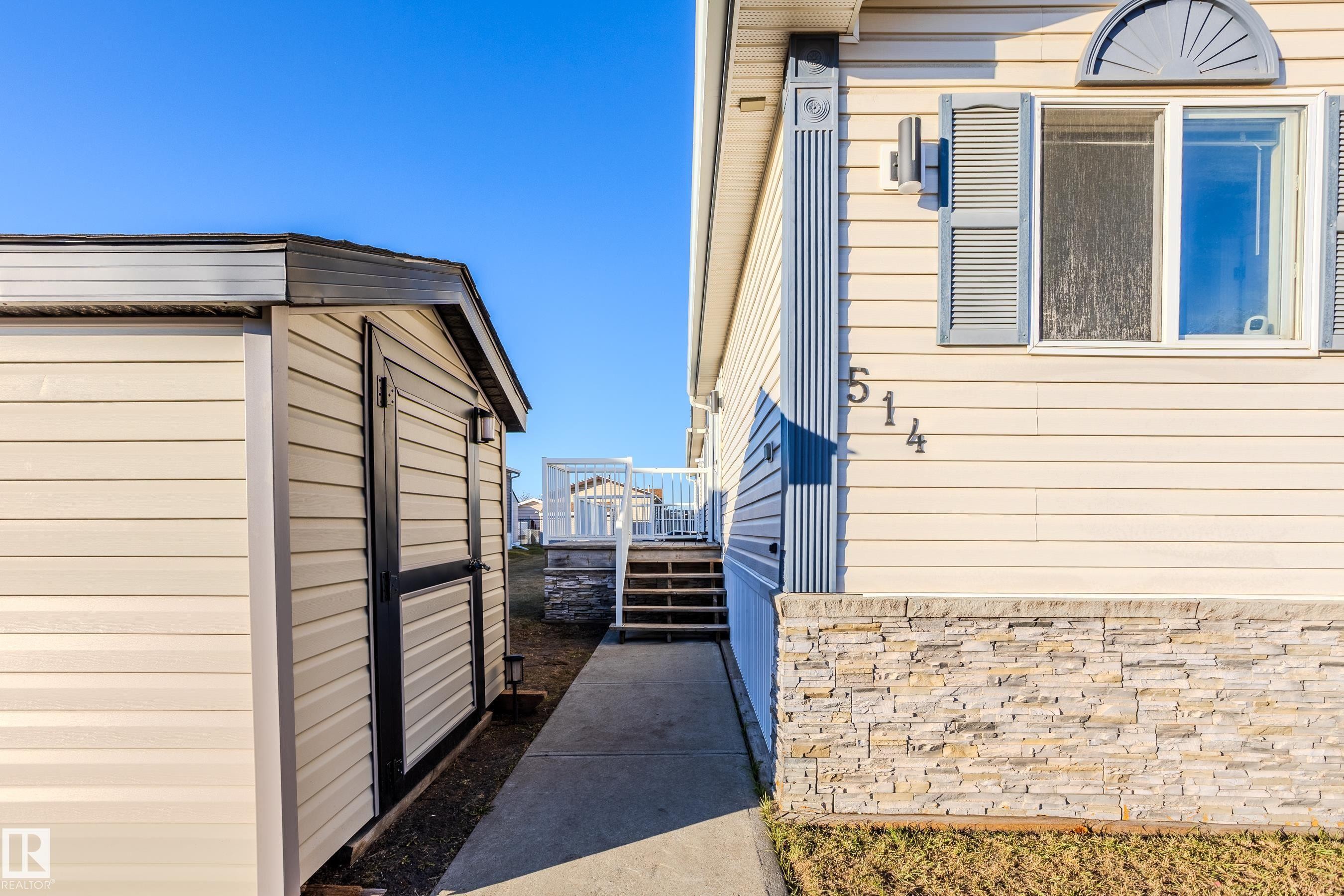 514 Maple Wood Crescent Nw, Edmonton, AB - Outdoor With Exterior