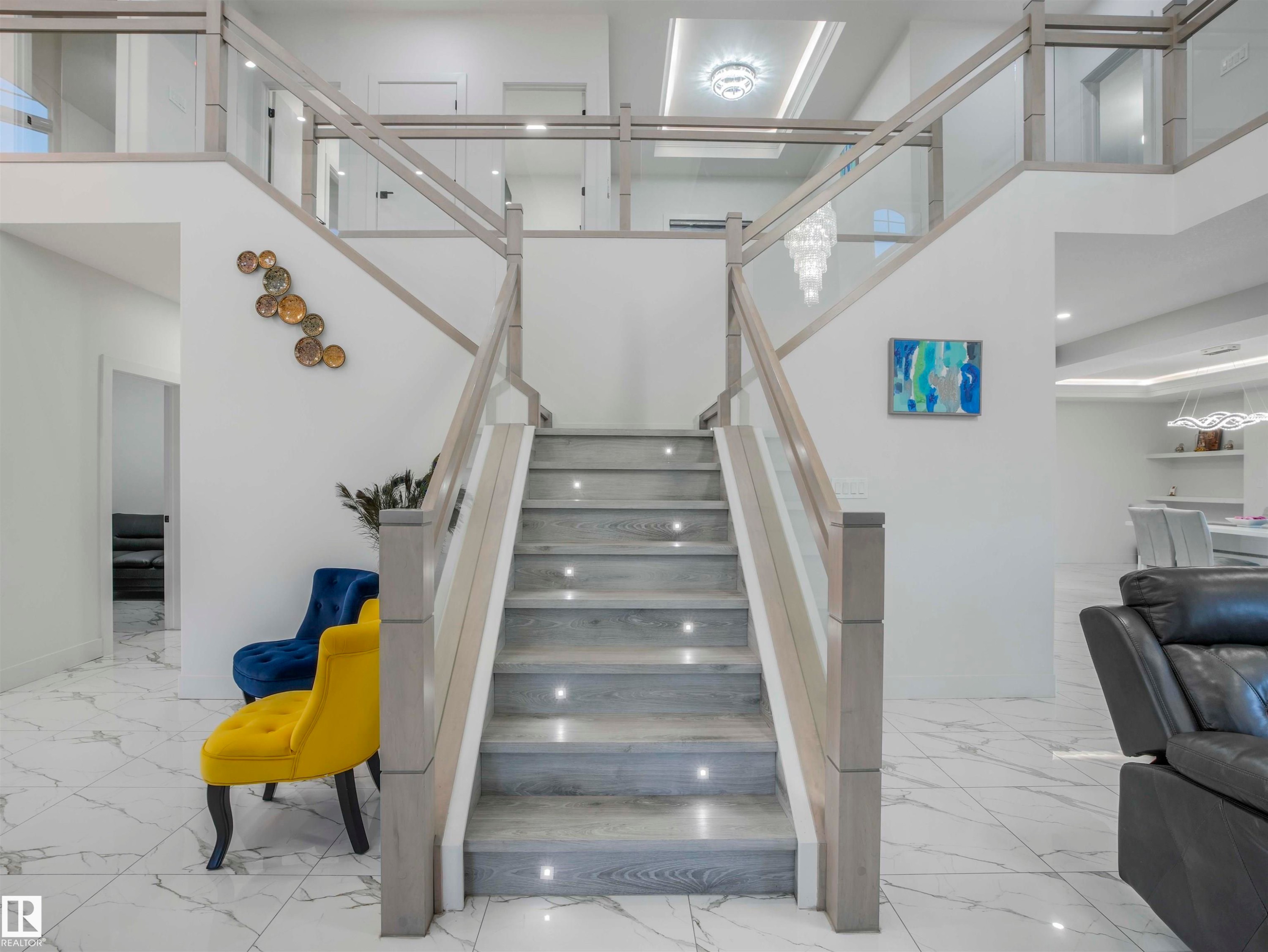 1305 Adamson Drive, Edmonton, AB - Indoor Photo Showing Other Room