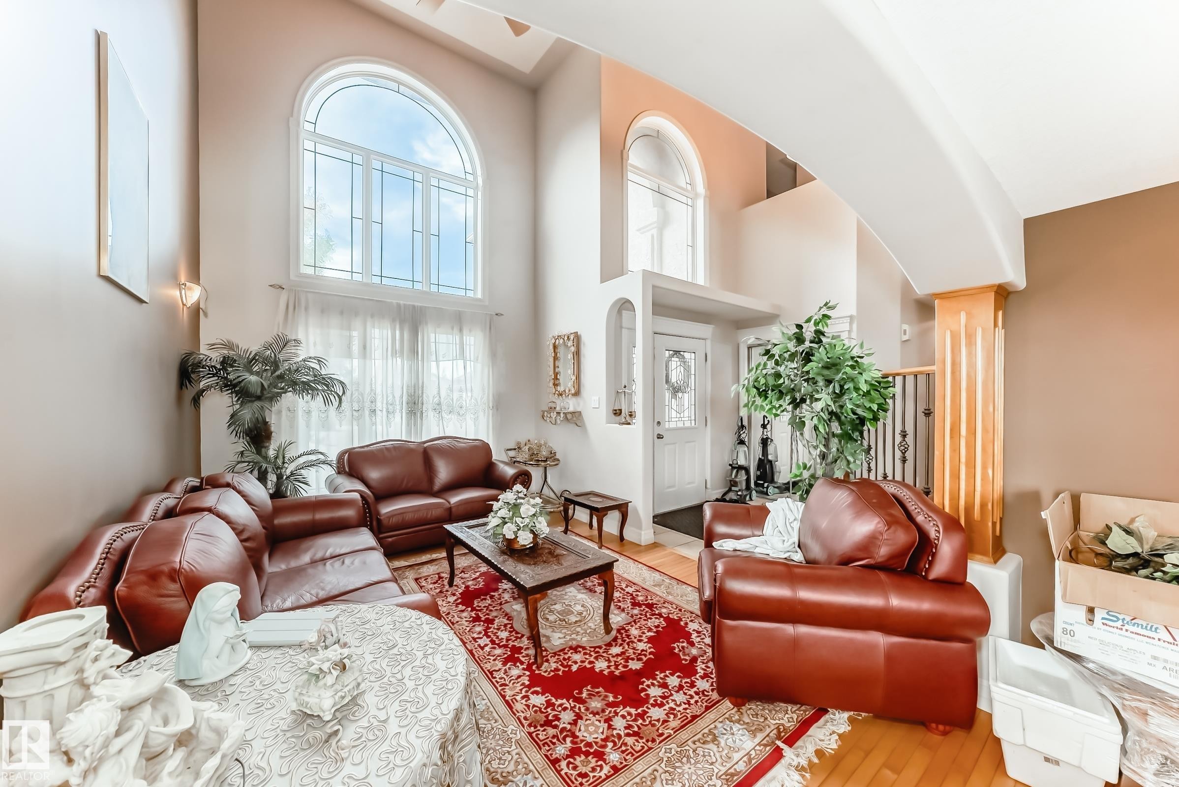 1525 Haswell Close, Edmonton, AB - Indoor Photo Showing Living Room