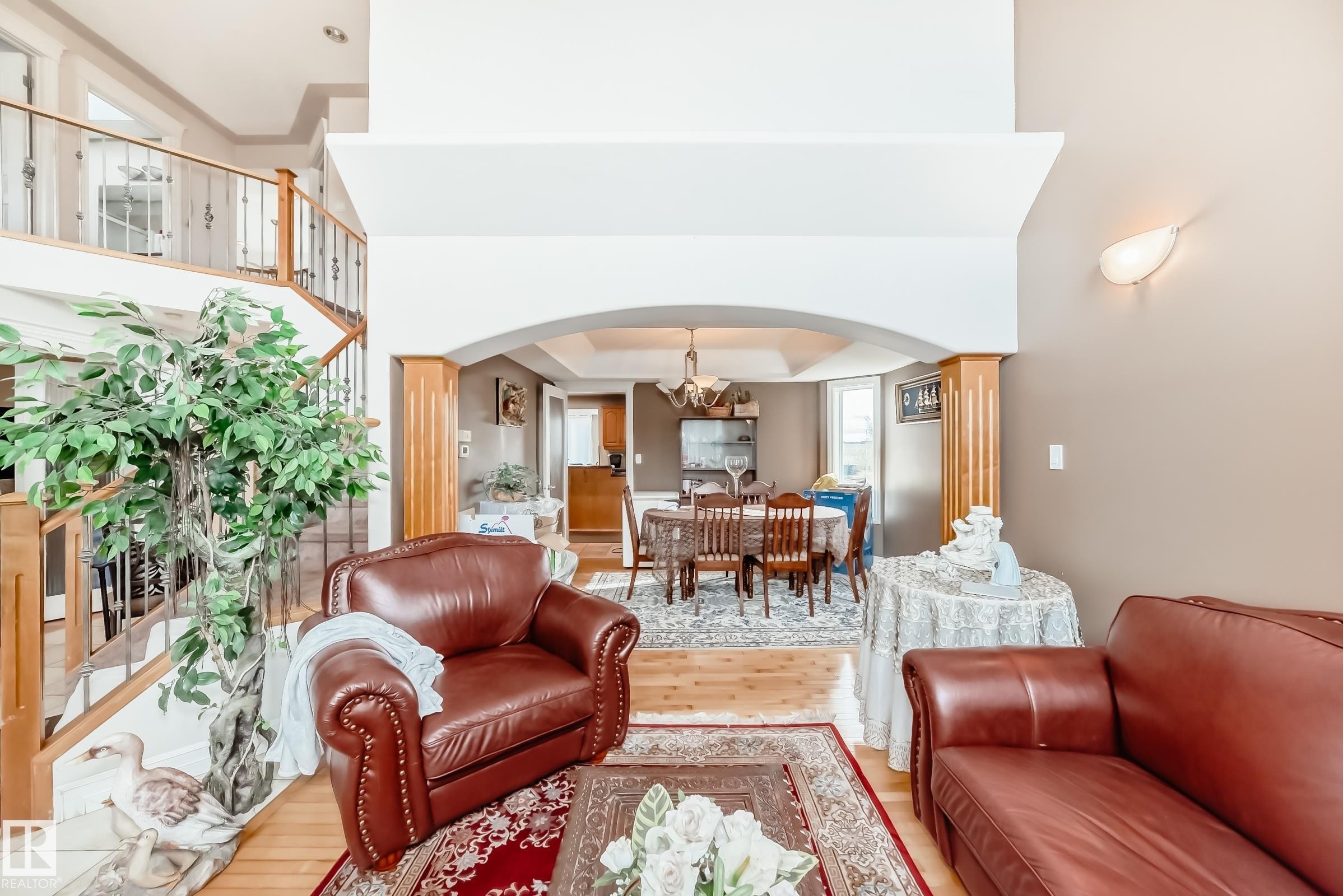 1525 Haswell Close, Edmonton, AB - Indoor Photo Showing Living Room