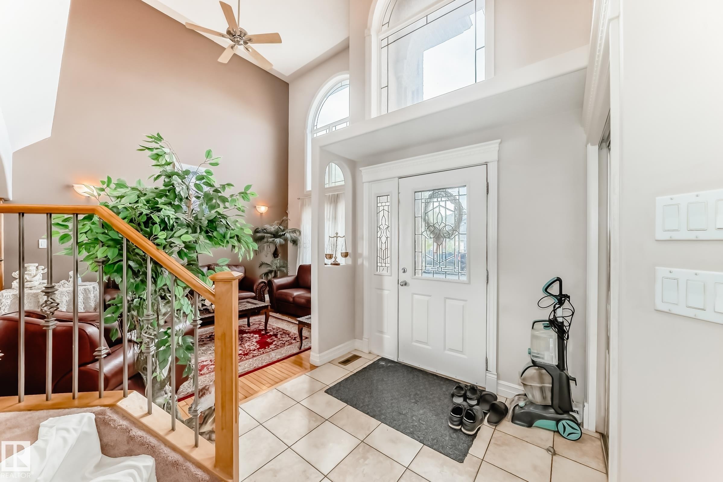 1525 Haswell Close, Edmonton, AB - Indoor Photo Showing Other Room