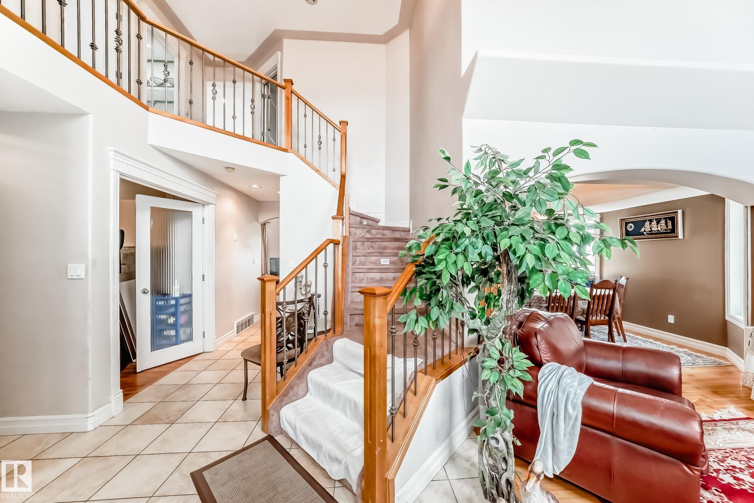 1525 Haswell Close, Edmonton, AB - Indoor Photo Showing Other Room