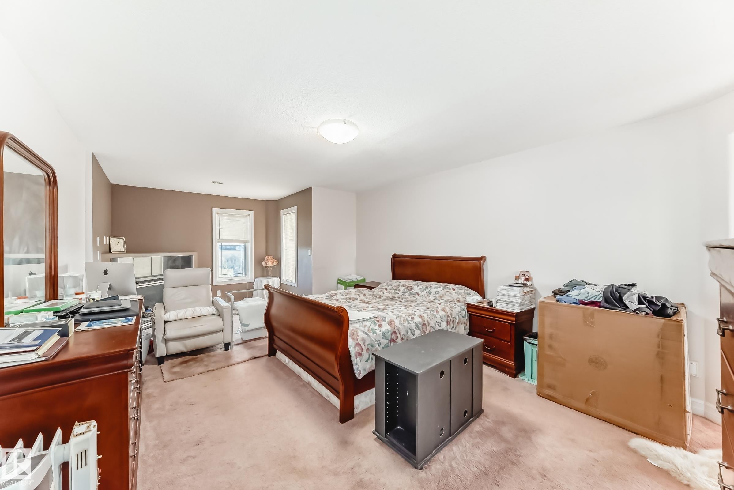 1525 Haswell Close, Edmonton, AB - Indoor Photo Showing Bedroom