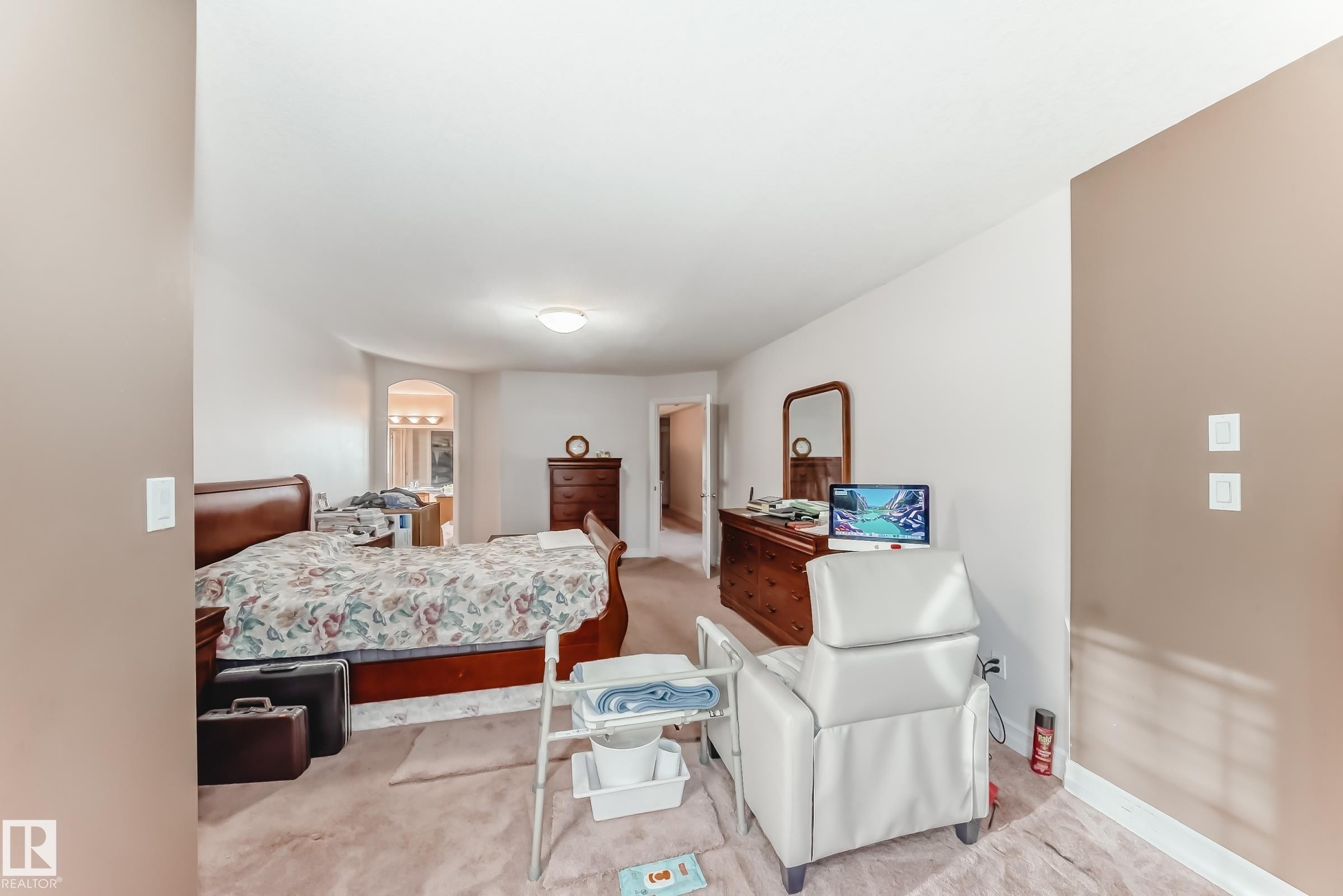 1525 Haswell Close, Edmonton, AB - Indoor