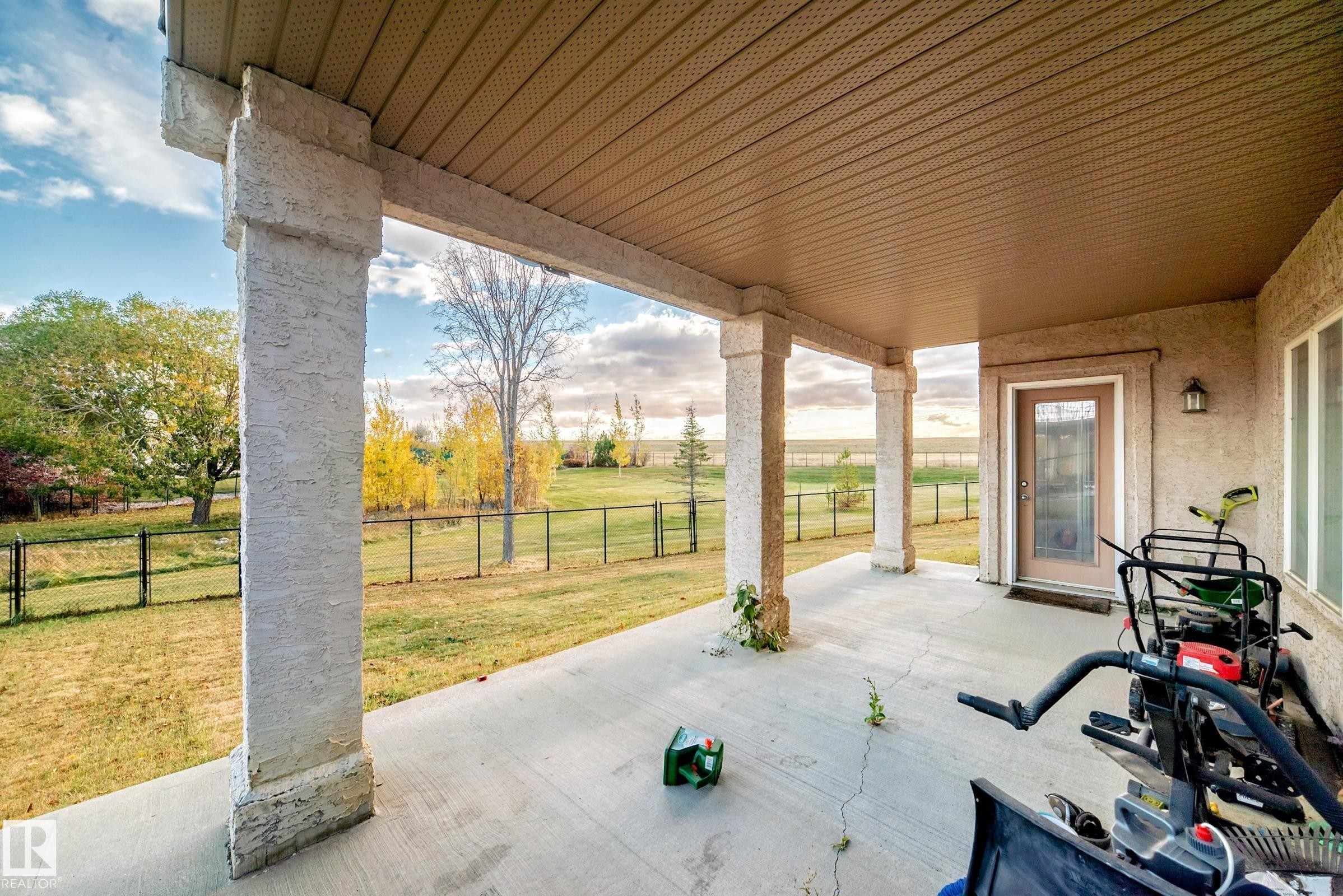 1525 Haswell Close, Edmonton, AB - Outdoor With Deck Patio Veranda