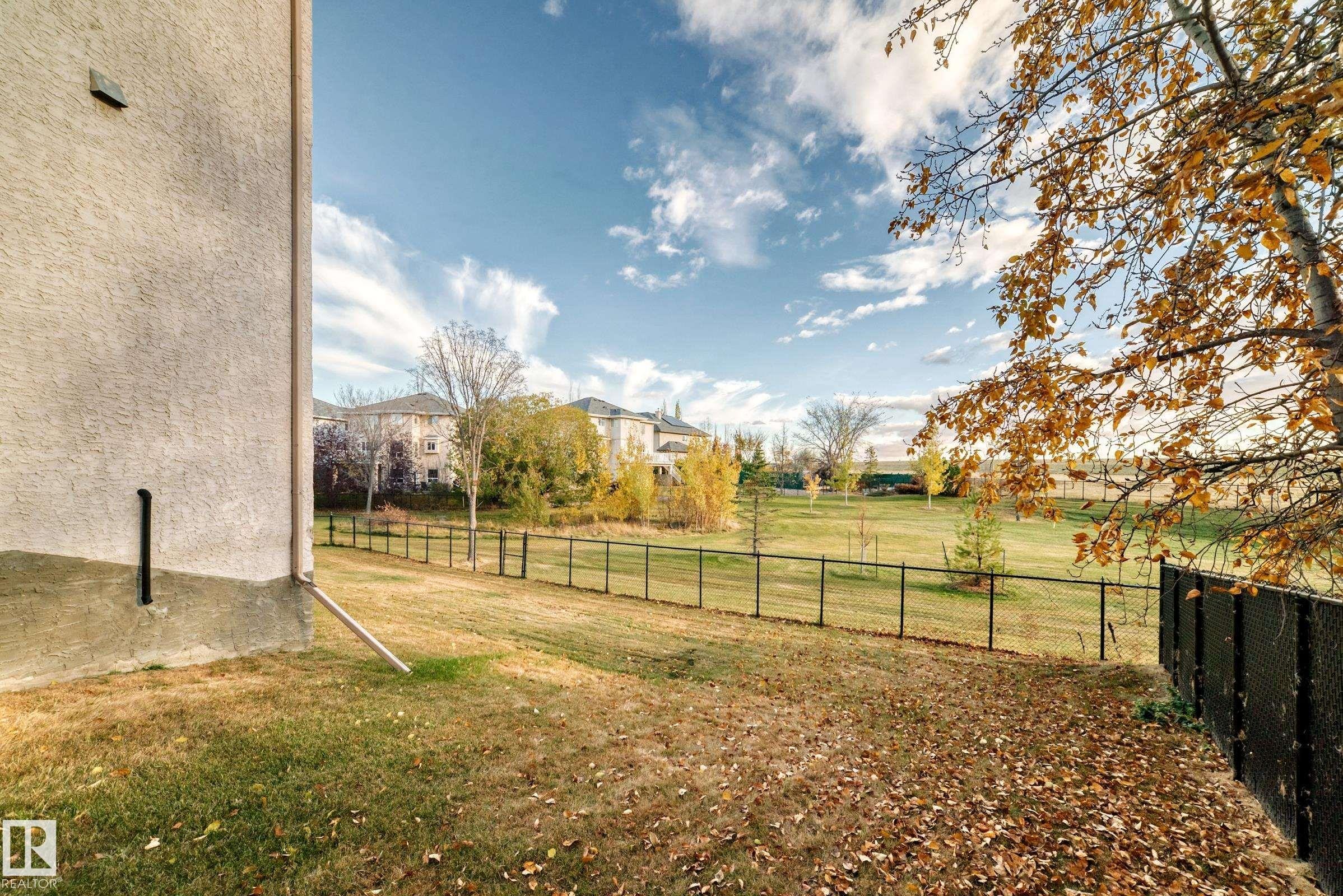 1525 Haswell Close, Edmonton, AB - Outdoor