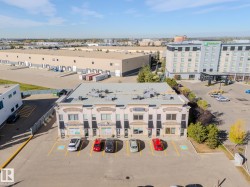 1 1004 Parsons Road SW  Edmonton, AB T6X 0J4