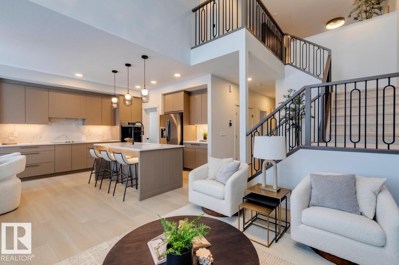 3280 Chernowski Way, Edmonton, AB - Indoor