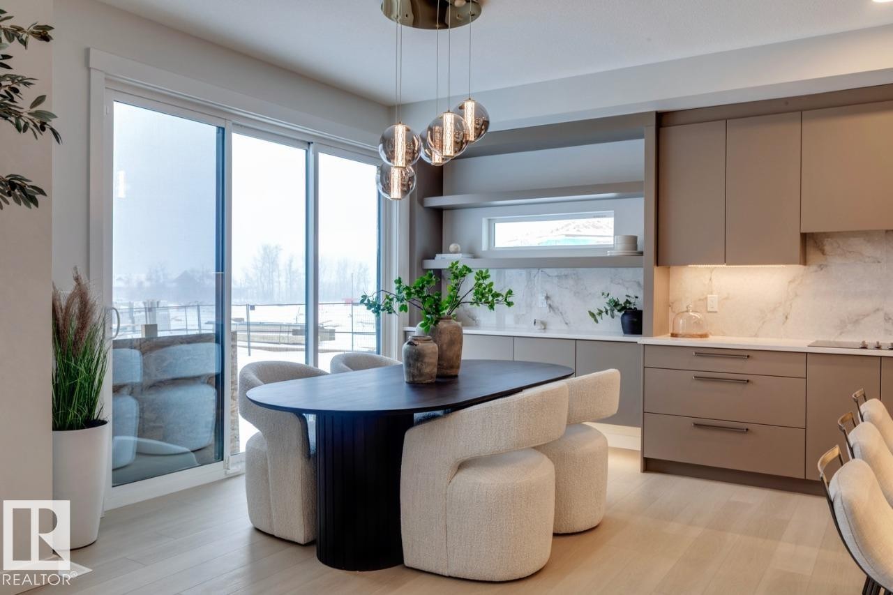 3280 Chernowski Way, Edmonton, AB - Indoor