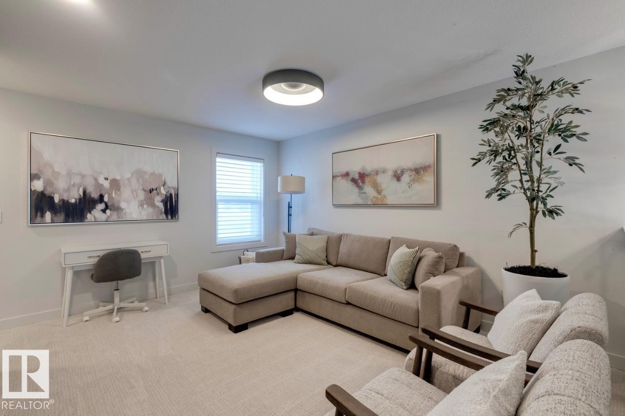 3280 Chernowski Way, Edmonton, AB - Indoor Photo Showing Living Room