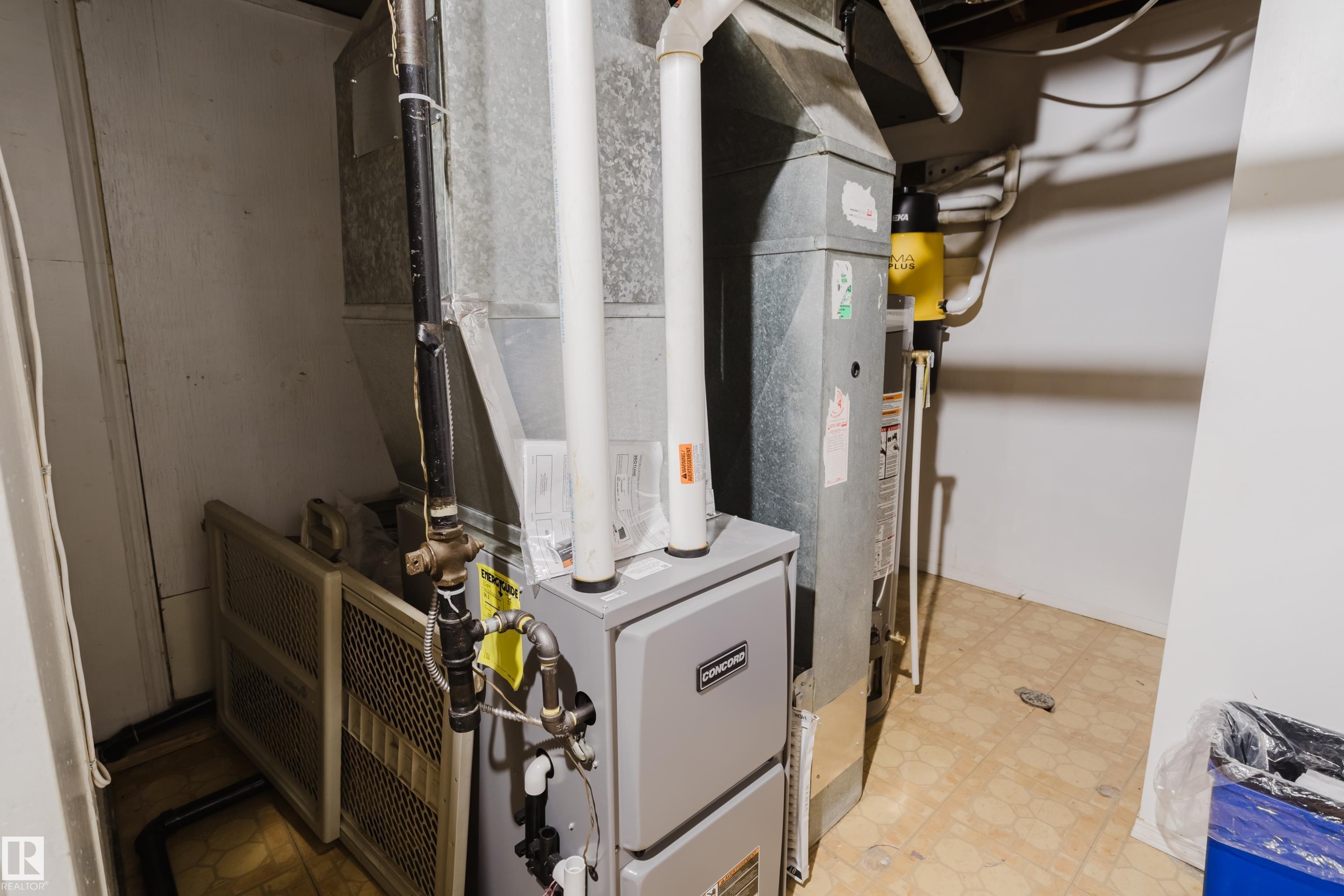14632 95 Avenue, Edmonton, AB - Indoor Photo Showing Basement