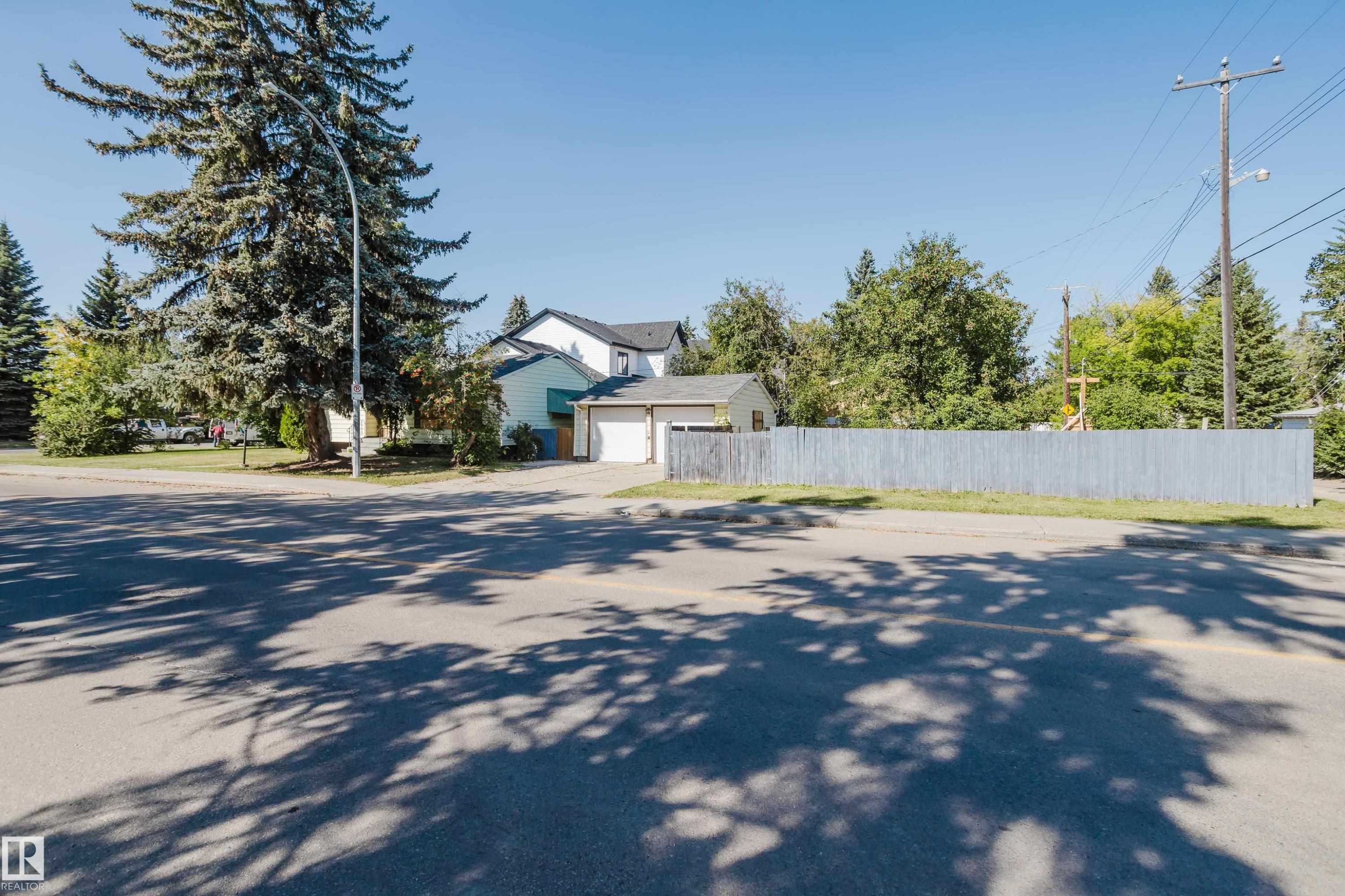 14632 95 Avenue, Edmonton, AB - Outdoor
