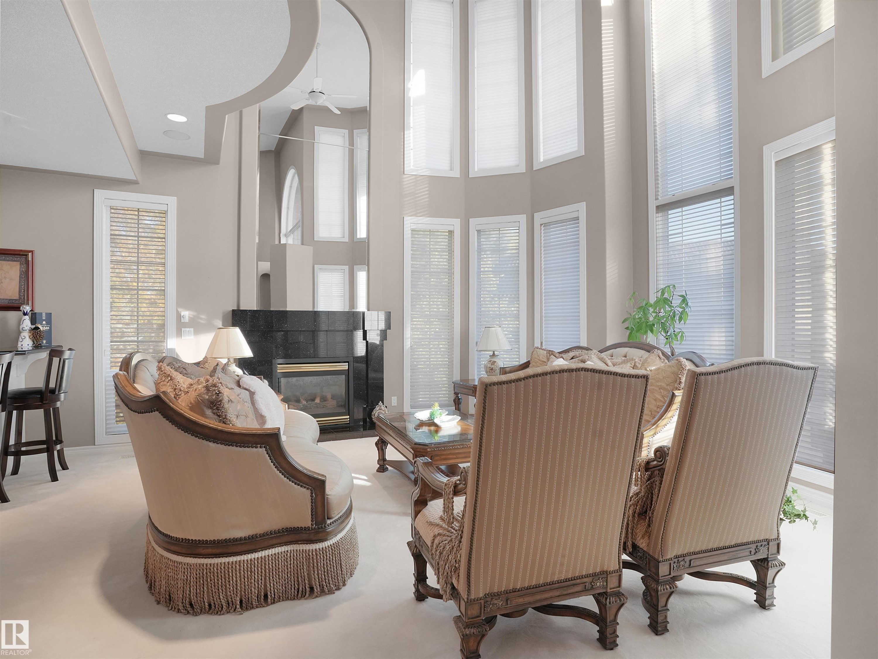 255 Wilson Lane, Edmonton, AB - Indoor Photo Showing Other Room