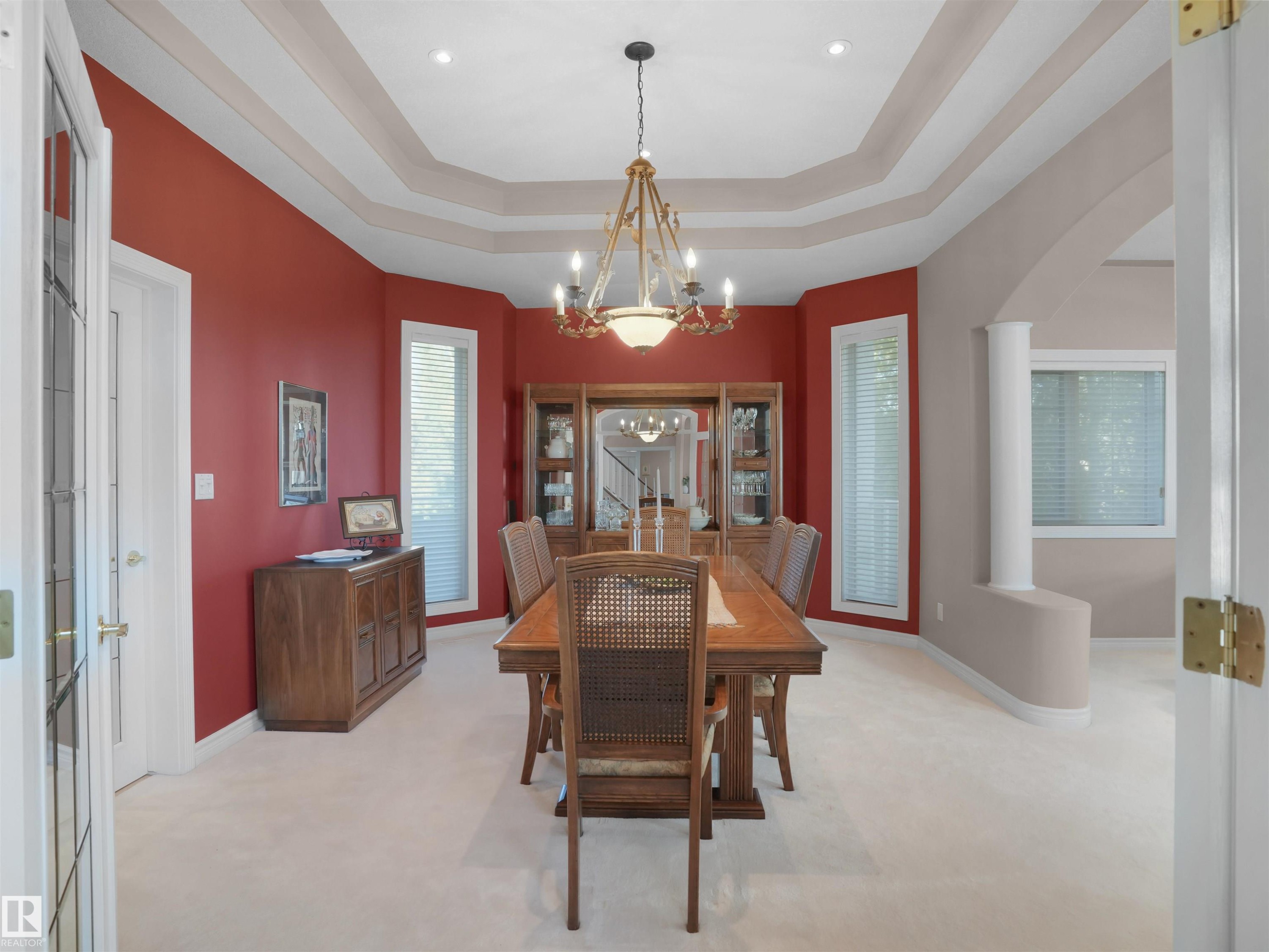 255 Wilson Lane, Edmonton, AB - Indoor Photo Showing Dining Room