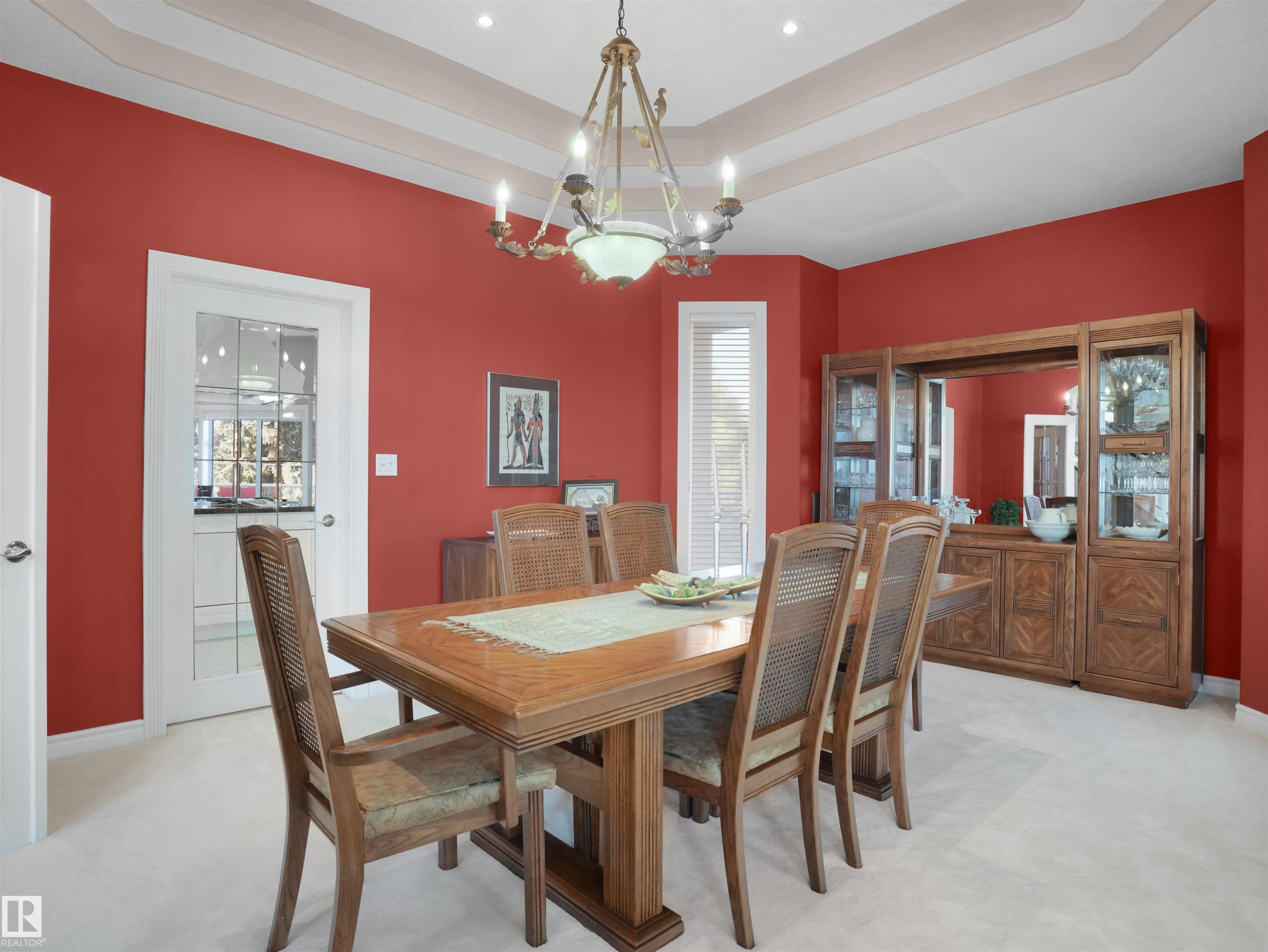 255 Wilson Lane, Edmonton, AB - Indoor Photo Showing Dining Room