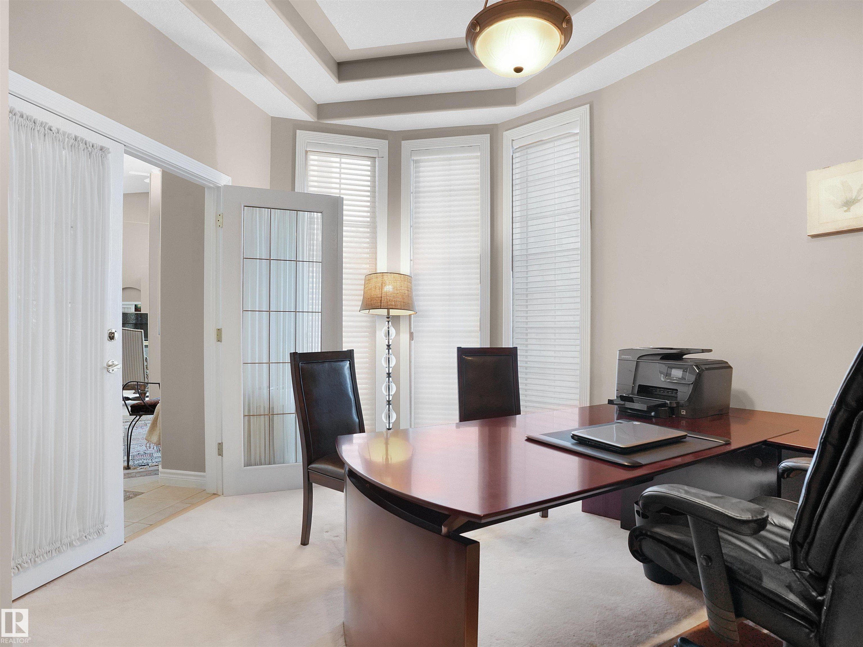 255 Wilson Lane, Edmonton, AB - Indoor Photo Showing Office