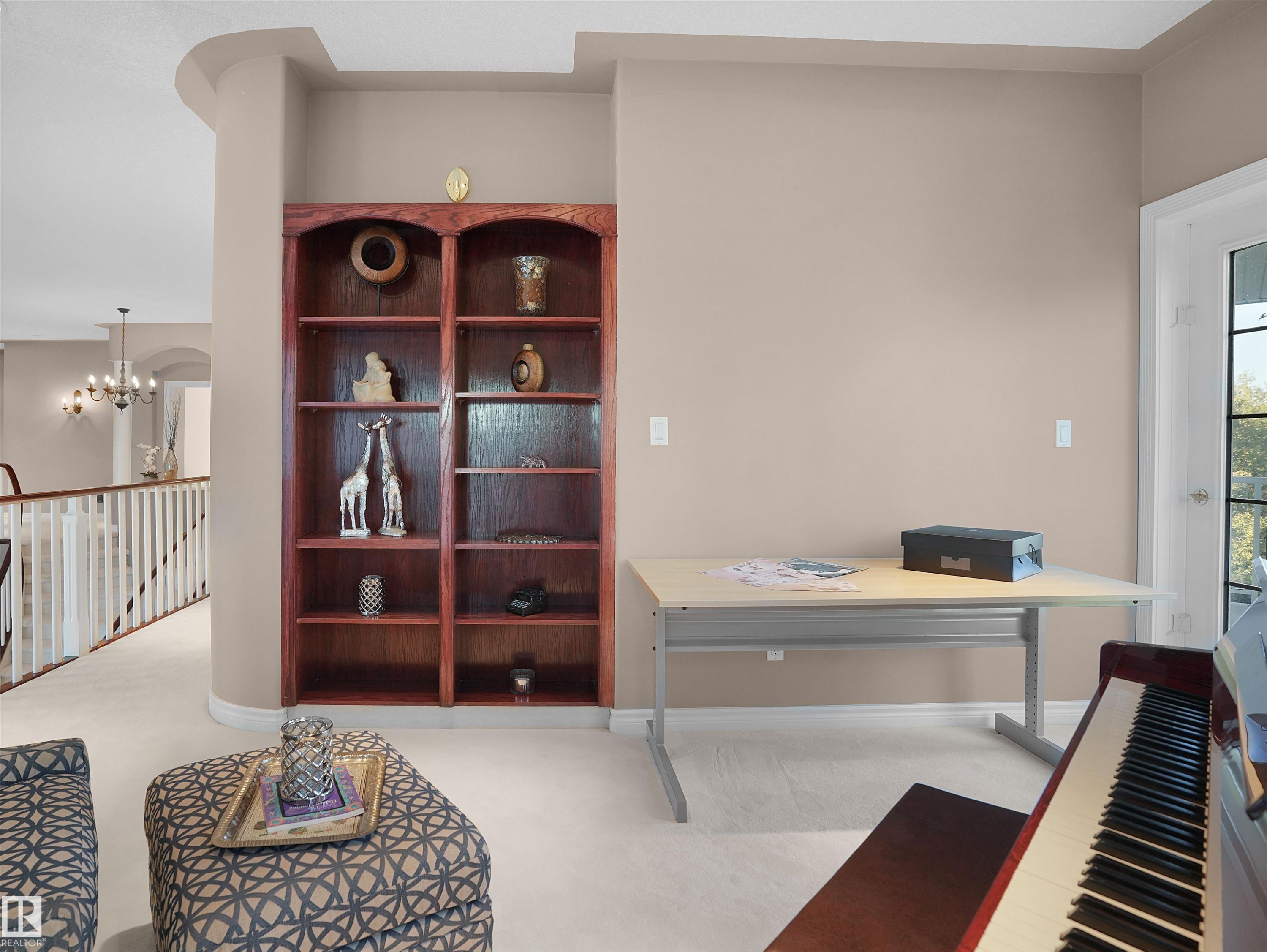 255 Wilson Lane, Edmonton, AB - Indoor