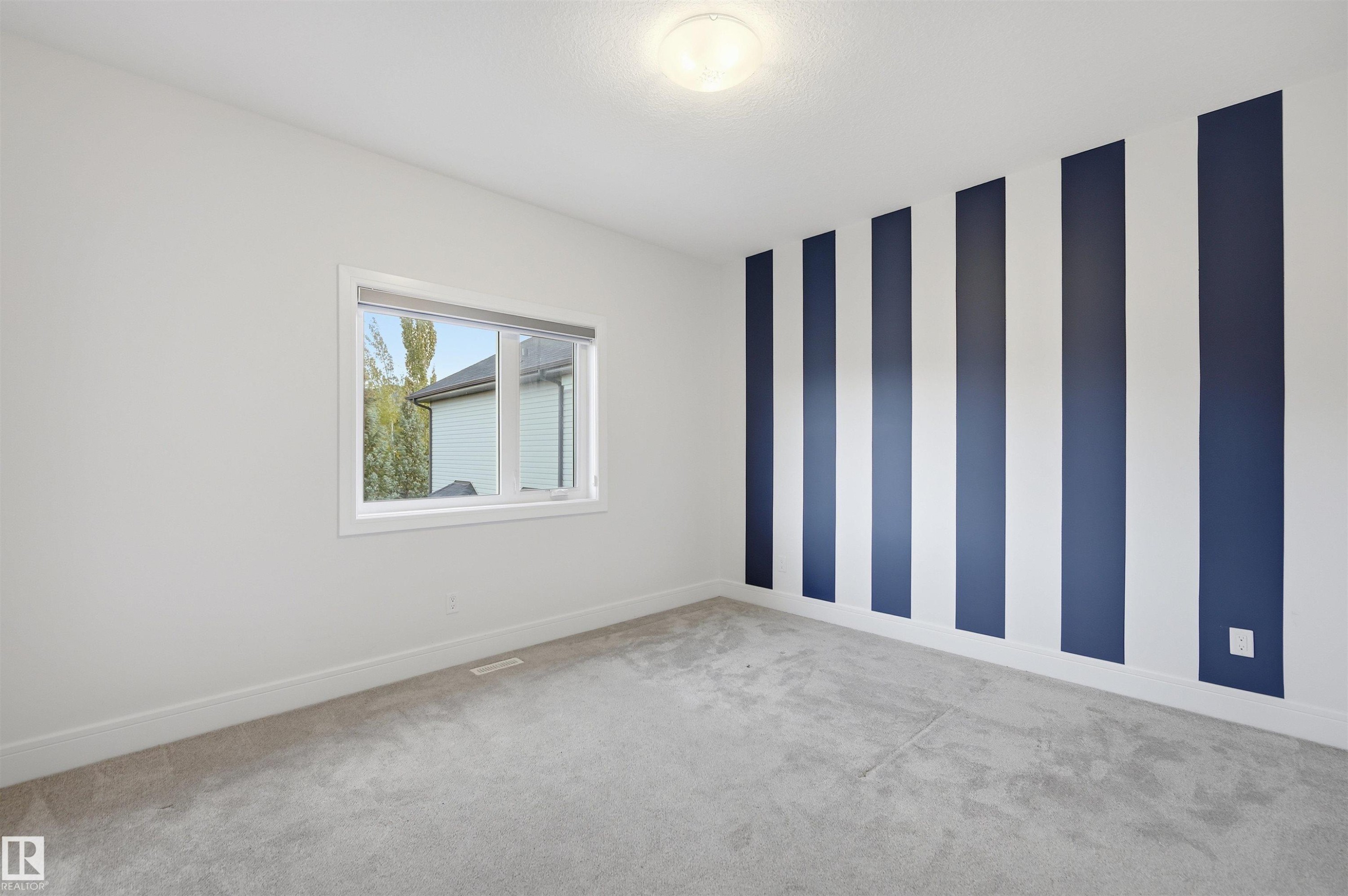 5169 Mullen Road, Edmonton, AB - Indoor