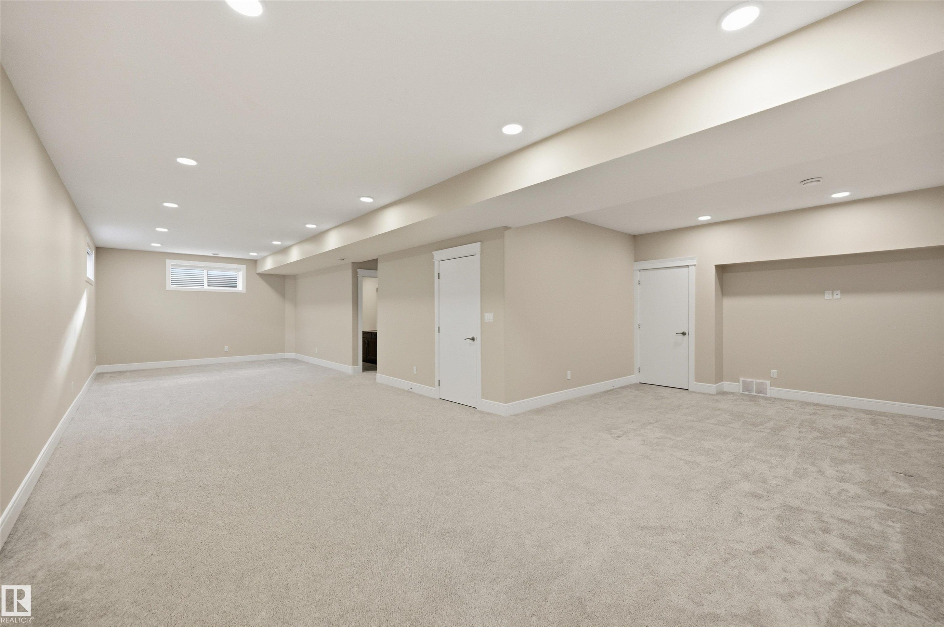 5169 Mullen Road, Edmonton, AB - Indoor