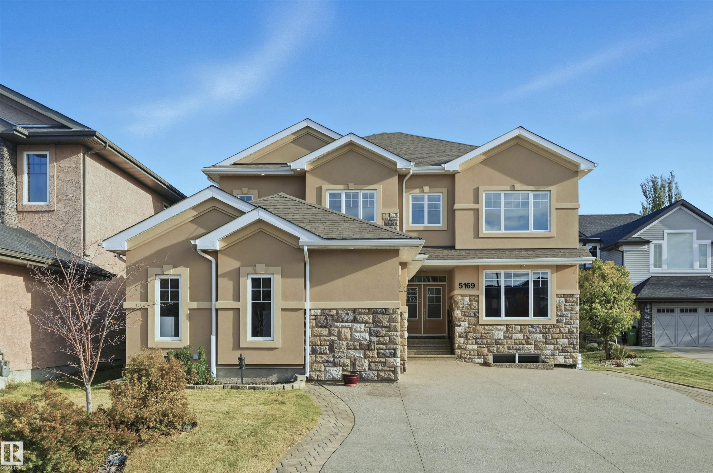 5169 Mullen Road, Edmonton, AB - Outdoor With Facade