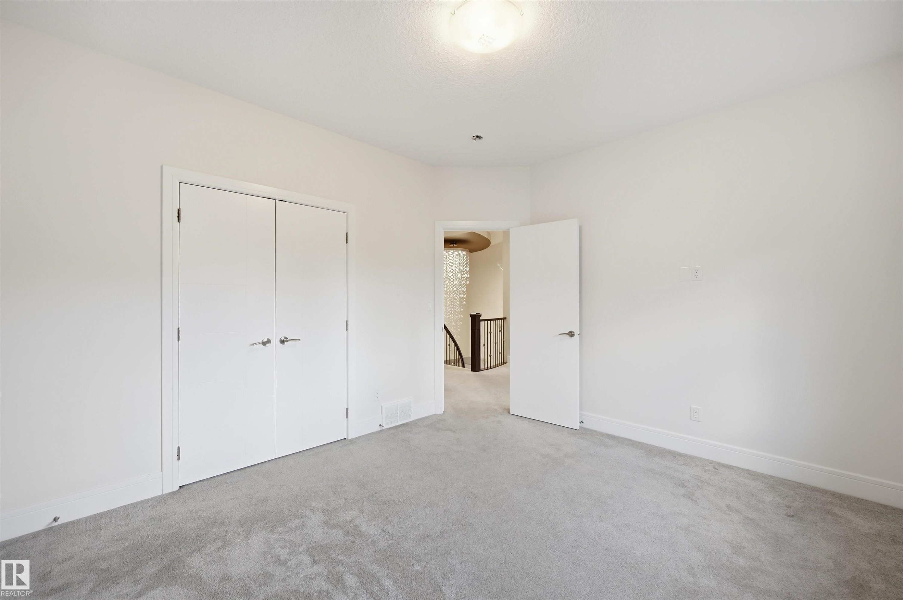 5169 Mullen Road, Edmonton, AB - Indoor Photo Showing Other Room