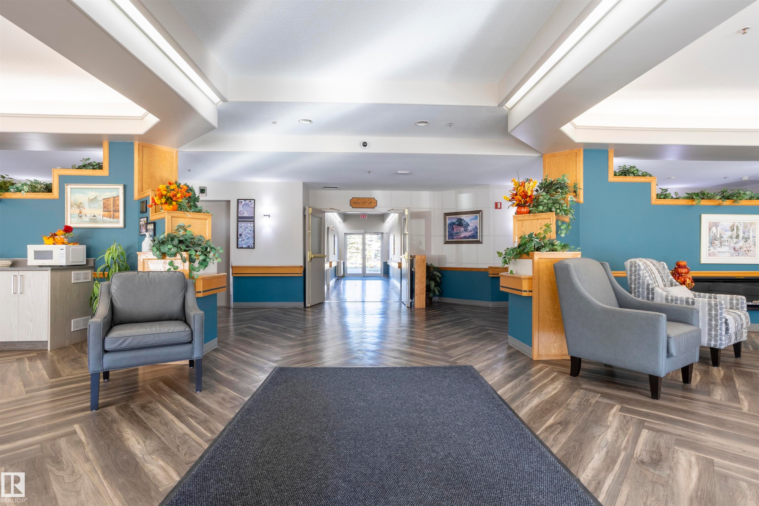 Community lobby with recessed lighting - 262 13441 127 Street, Edmonton, AB - Indoor Photo Showing Other Room