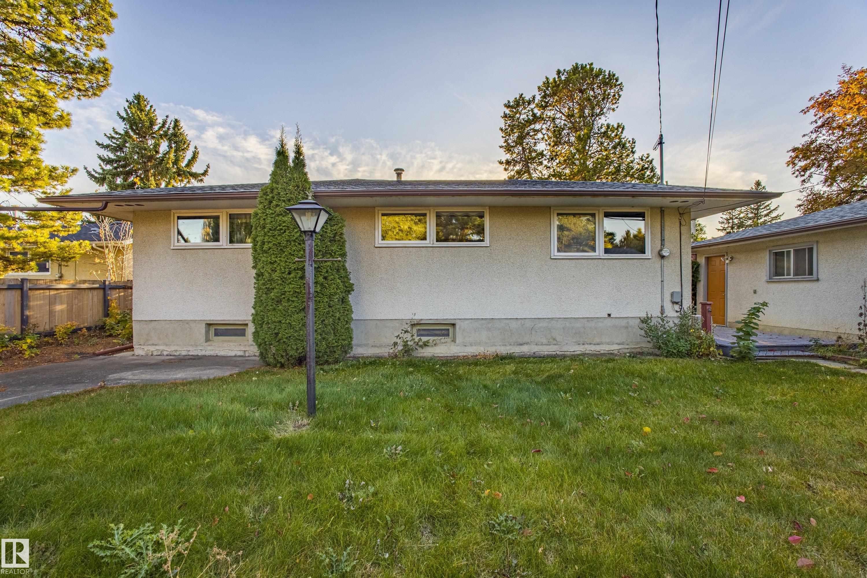 4051 120 Street, Edmonton, AB - Outdoor