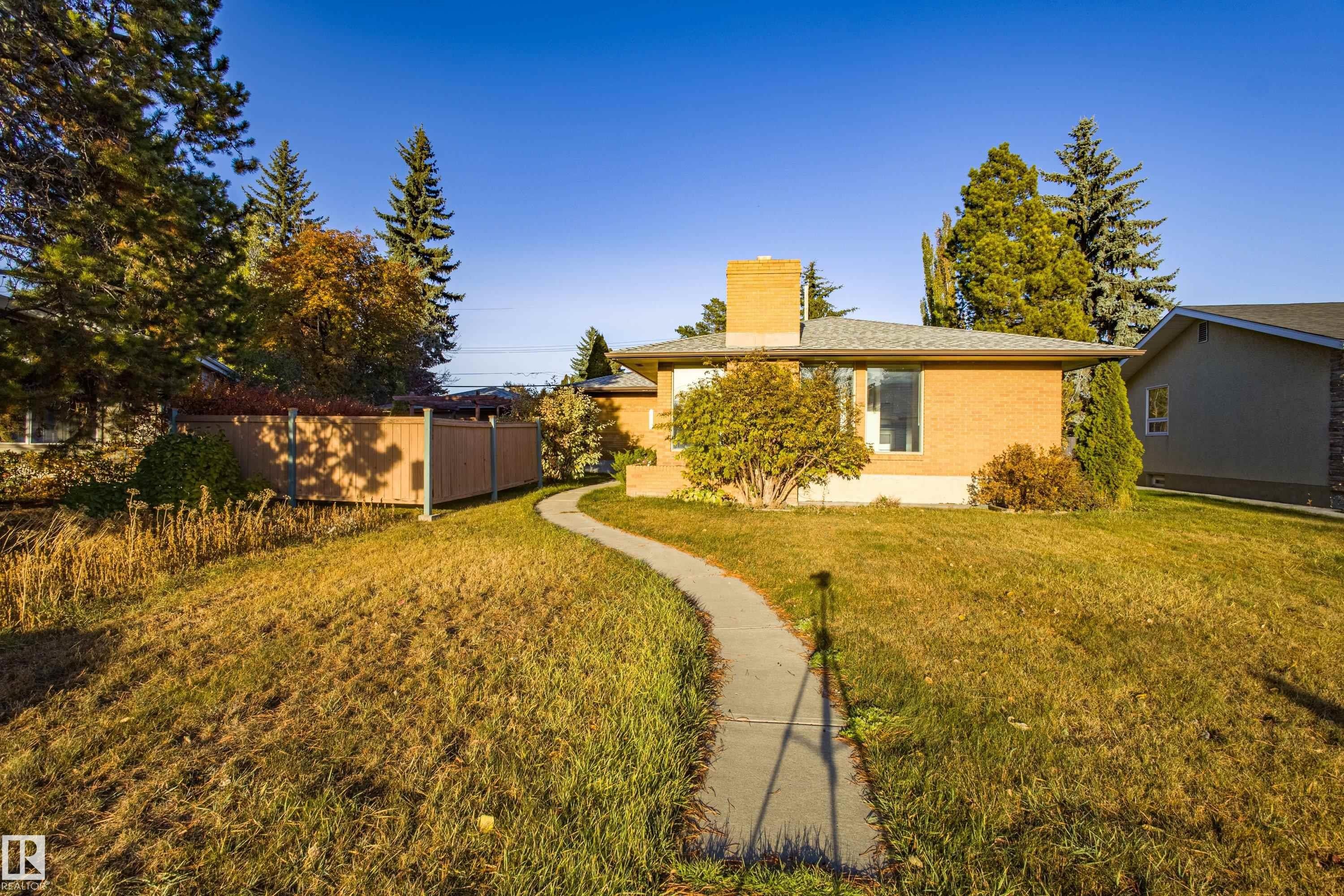4051 120 Street, Edmonton, AB - Outdoor