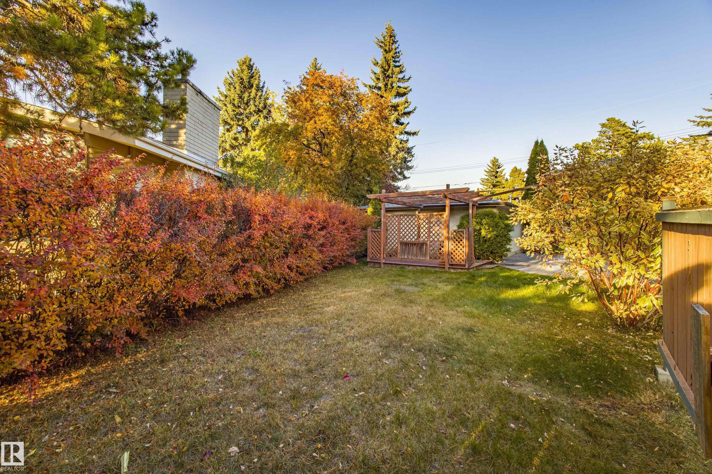 4051 120 Street, Edmonton, AB - Outdoor