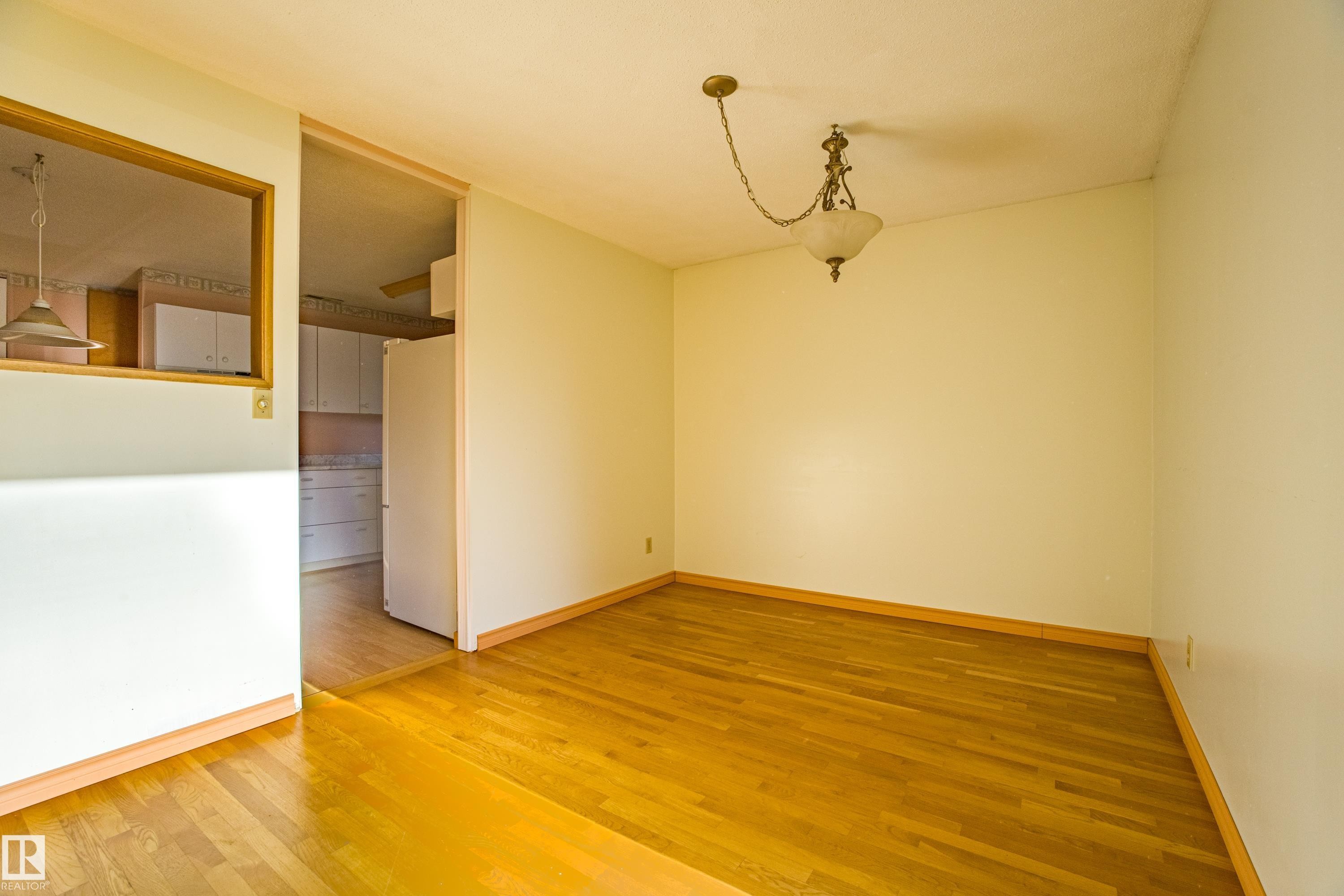 4051 120 Street, Edmonton, AB - Indoor