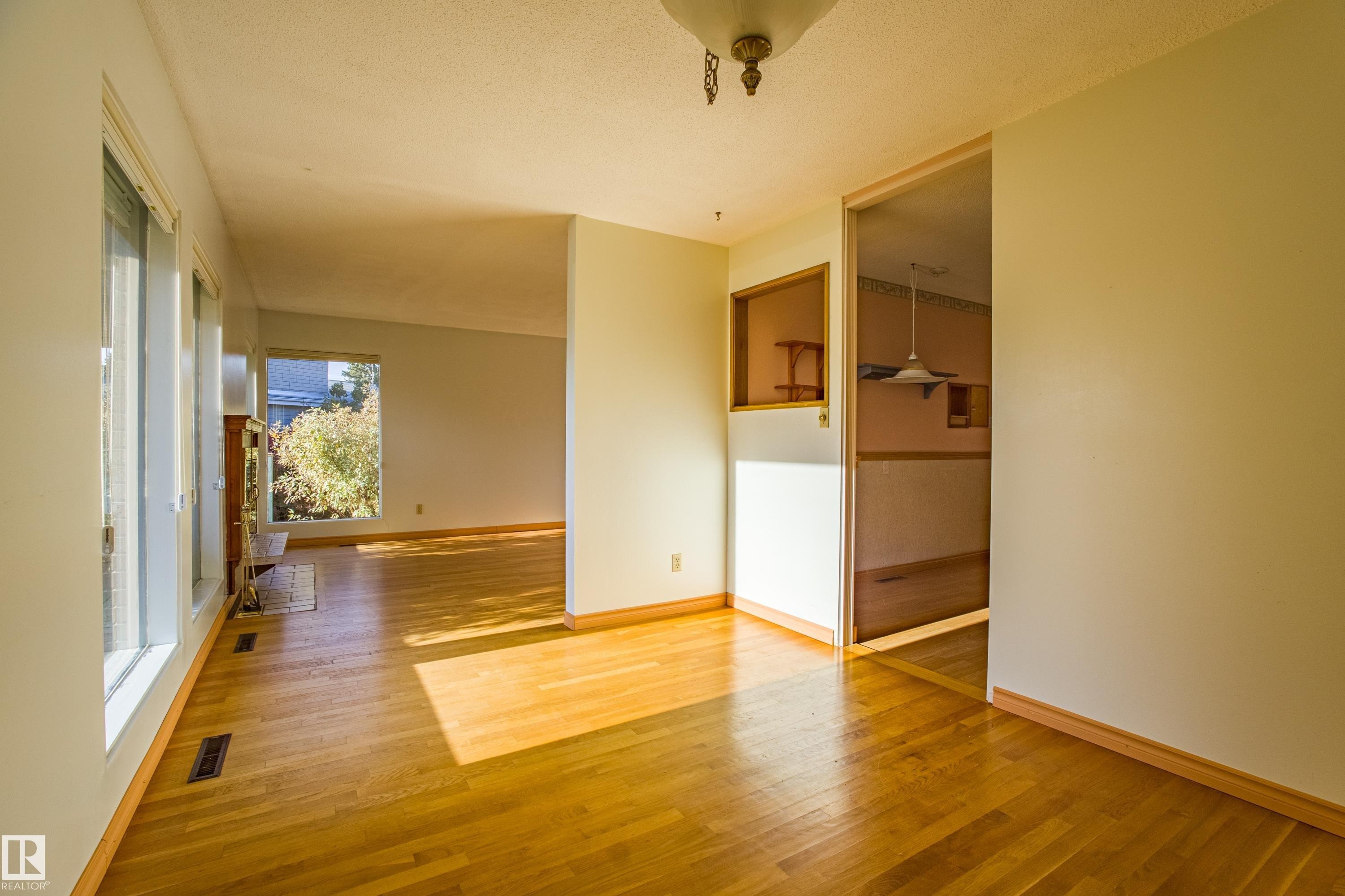 4051 120 Street, Edmonton, AB - Indoor Photo Showing Other Room