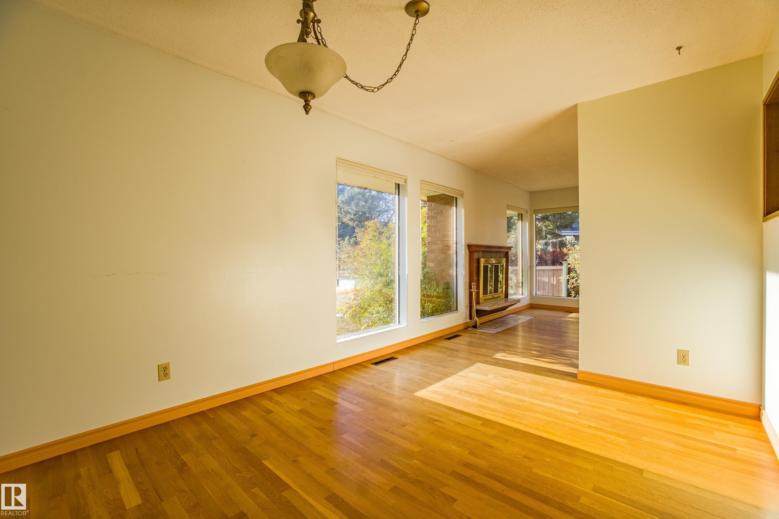 4051 120 Street, Edmonton, AB - Indoor Photo Showing Other Room
