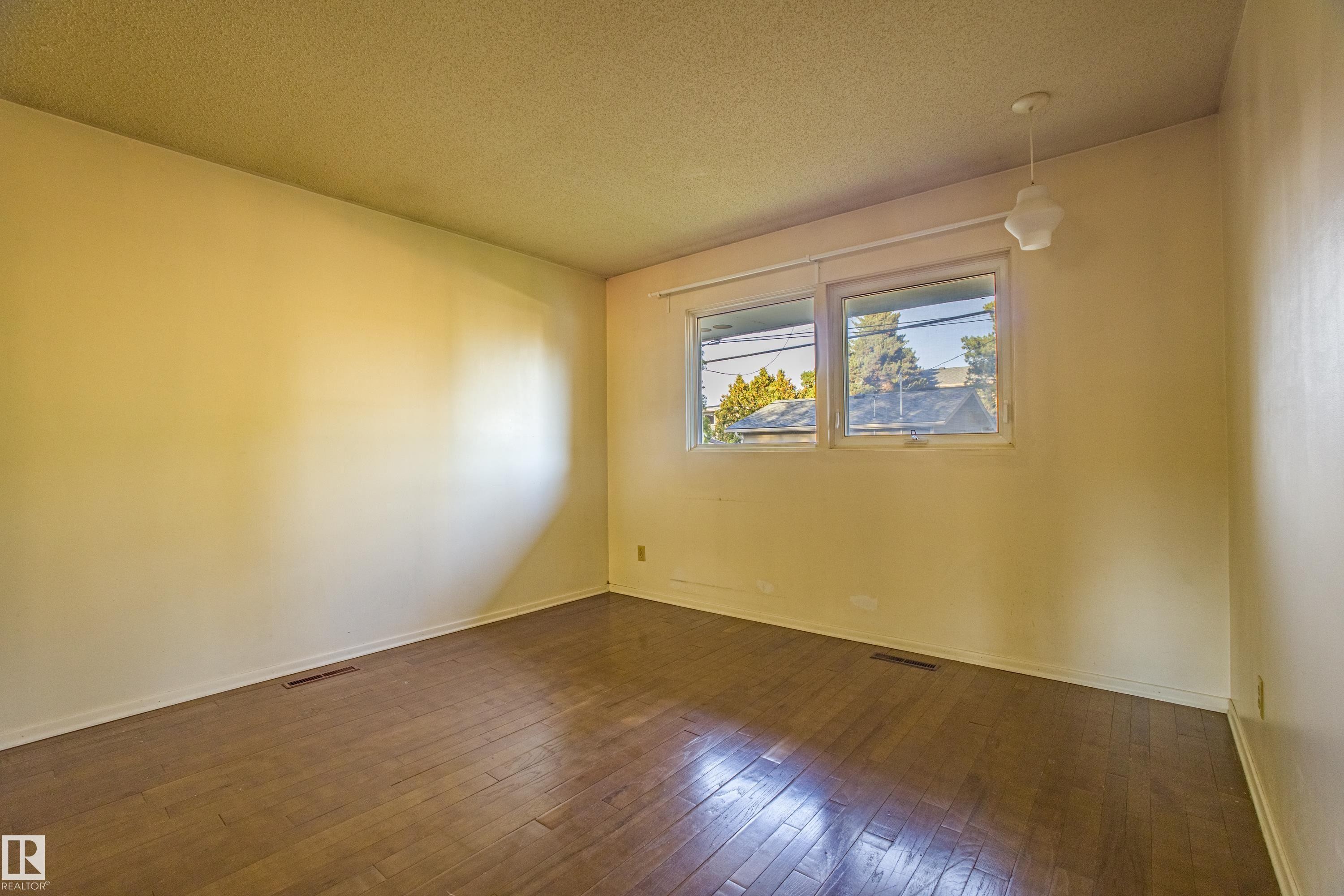 4051 120 Street, Edmonton, AB - Indoor Photo Showing Other Room
