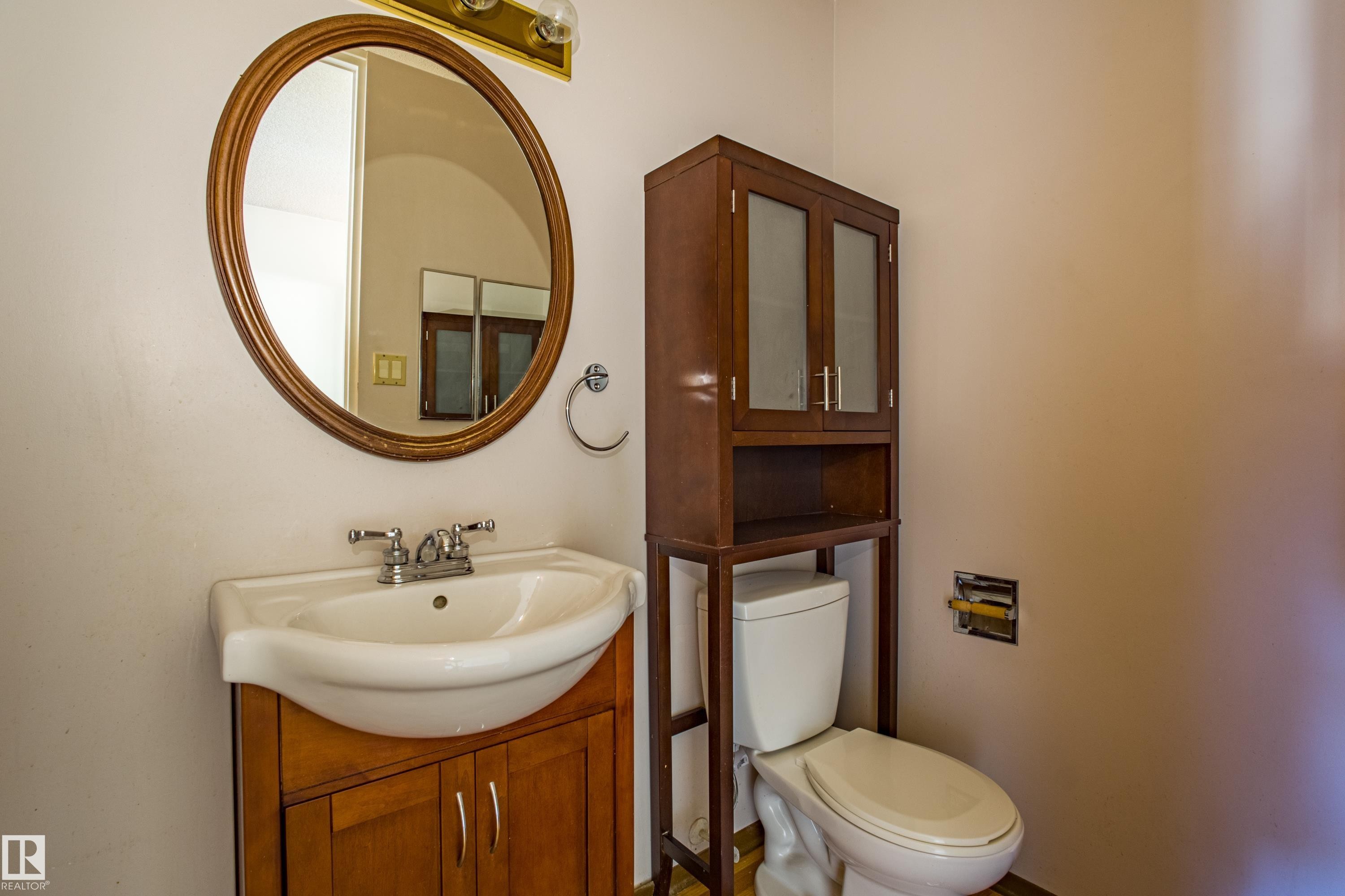 4051 120 Street, Edmonton, AB - Indoor Photo Showing Bathroom