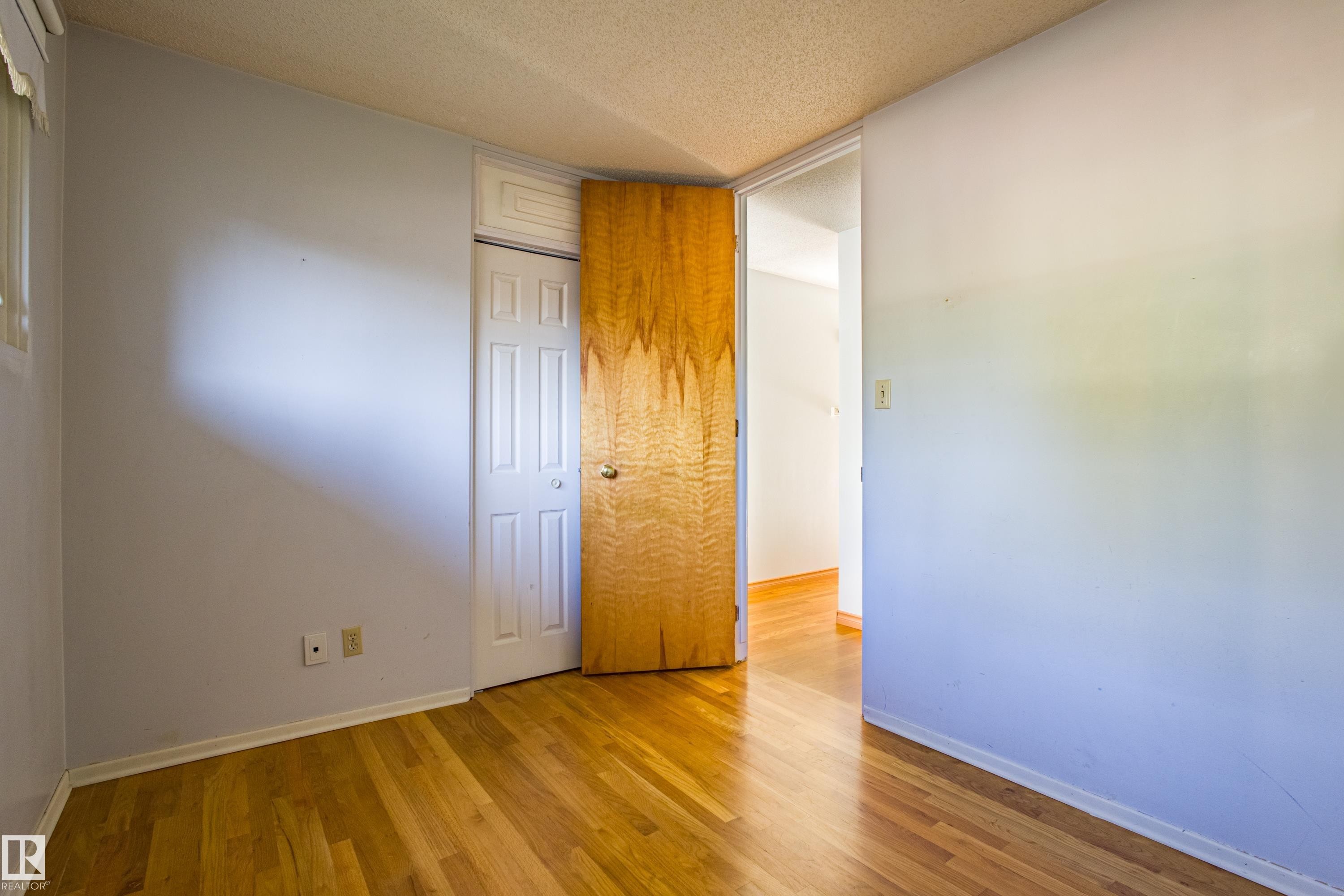 4051 120 Street, Edmonton, AB - Indoor Photo Showing Other Room