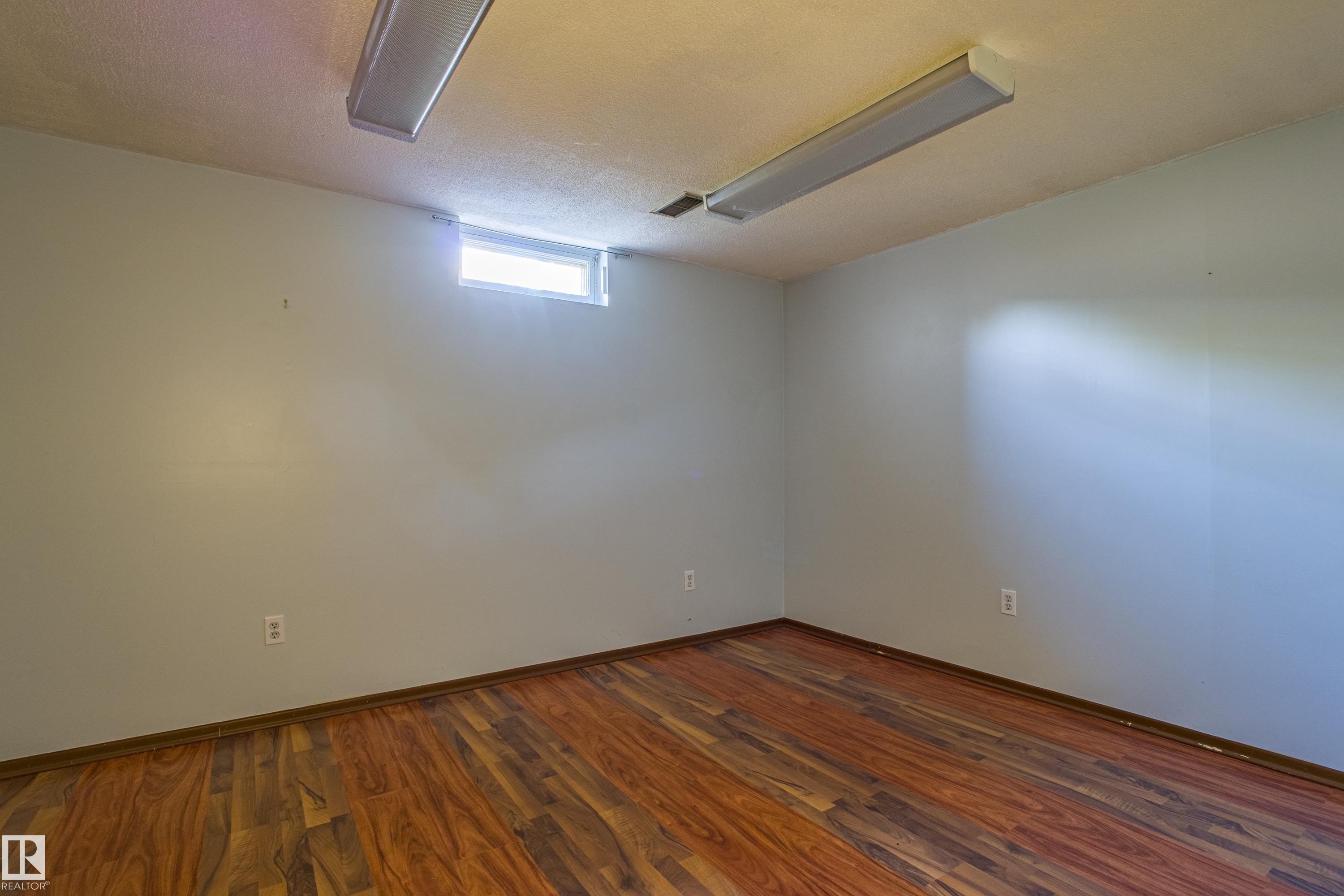 4051 120 Street, Edmonton, AB - Indoor