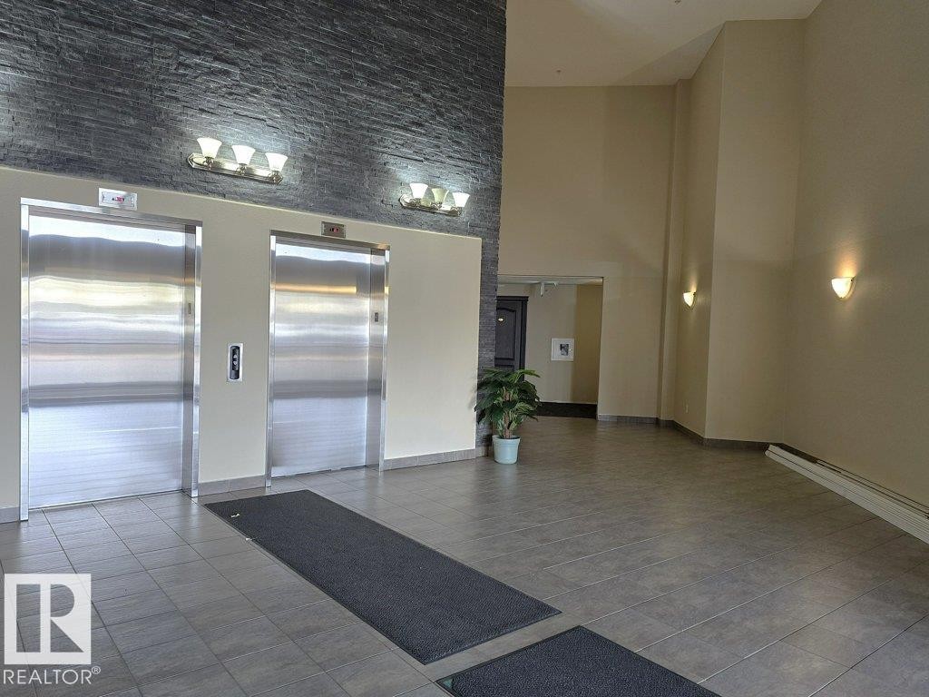 119 5340 199 Street, Edmonton, AB - Indoor Photo Showing Other Room