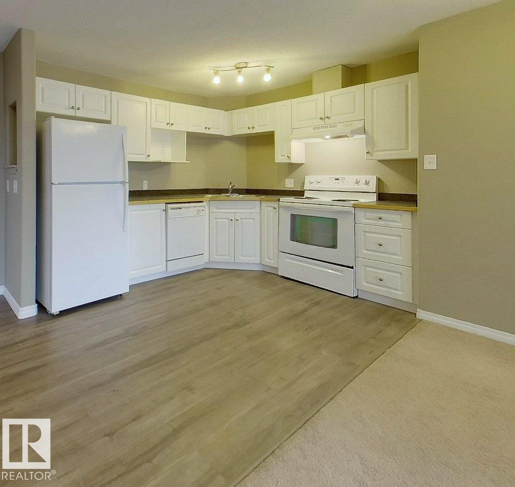 119 5340 199 Street, Edmonton, AB - Indoor Photo Showing Kitchen