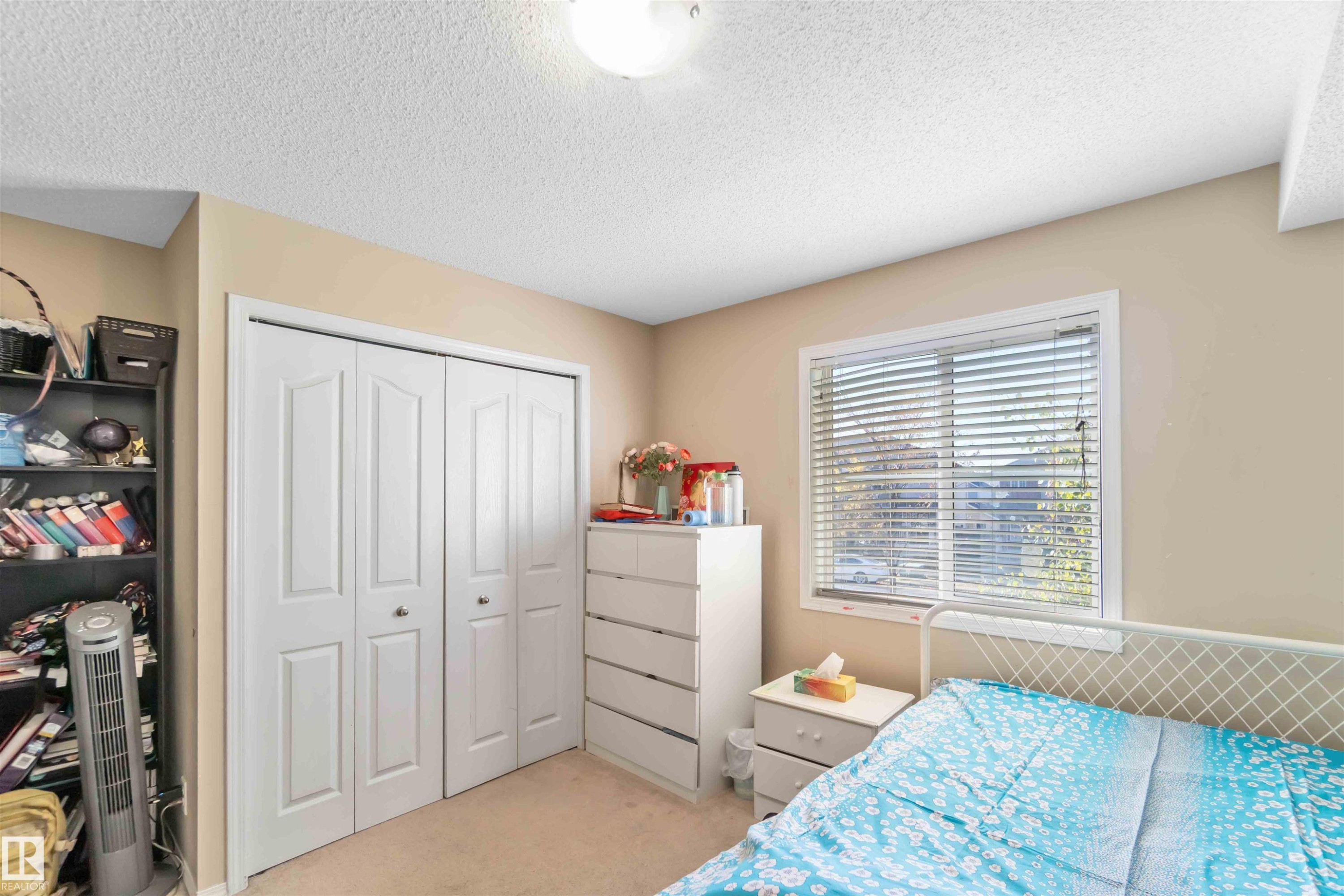 210 530 Watt Boulevard, Edmonton, AB - Indoor Photo Showing Bedroom