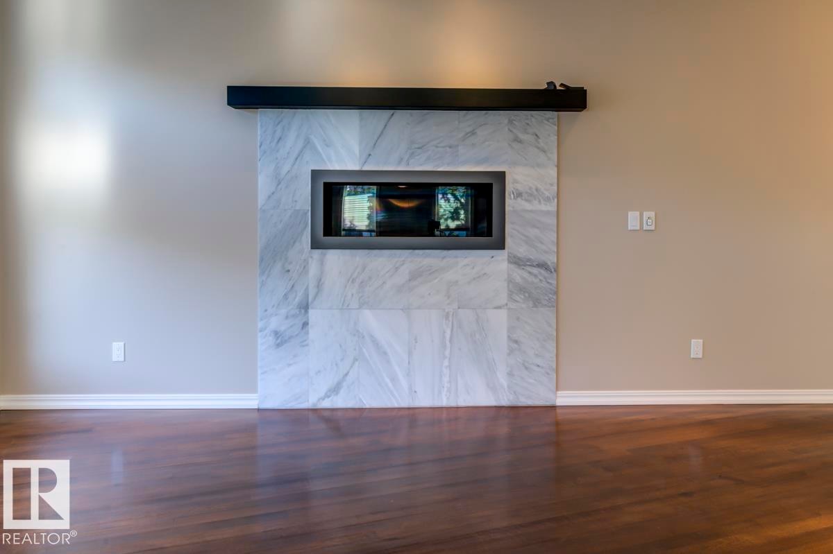 11122 52 Street, Edmonton, AB - Indoor