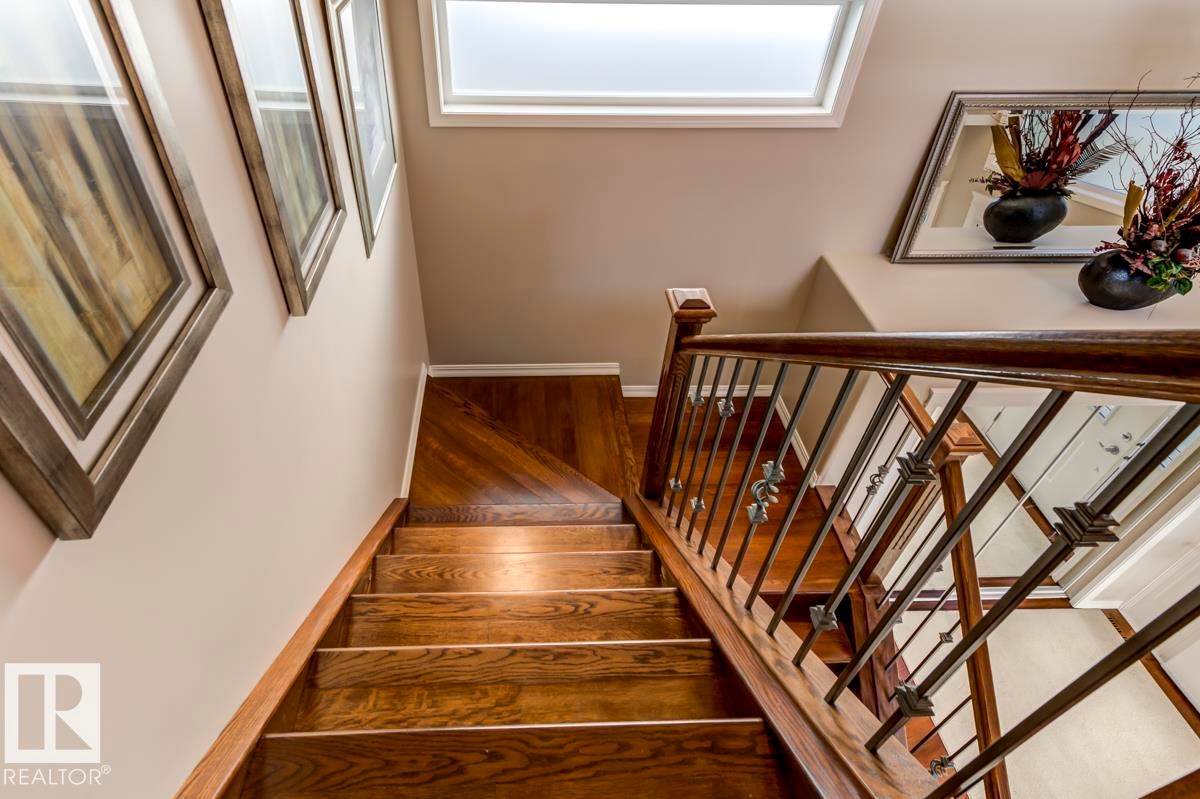 11122 52 Street, Edmonton, AB - Indoor Photo Showing Other Room