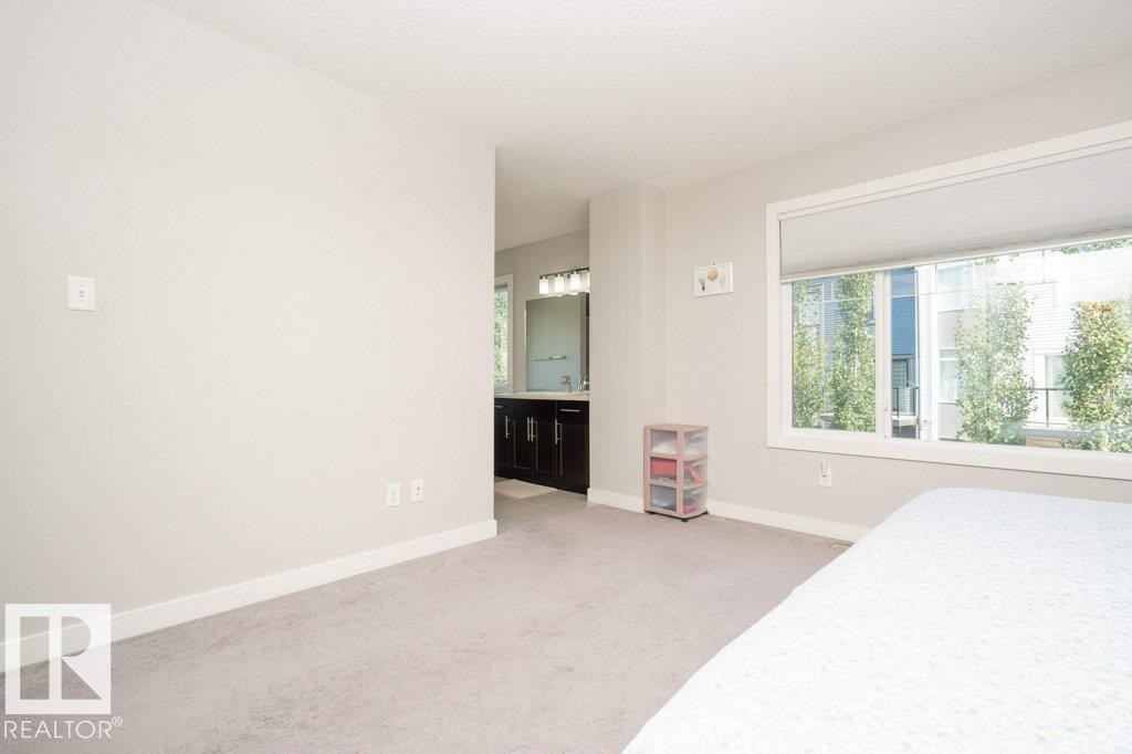 1007 158 Street, Edmonton, AB - Indoor Photo Showing Bedroom