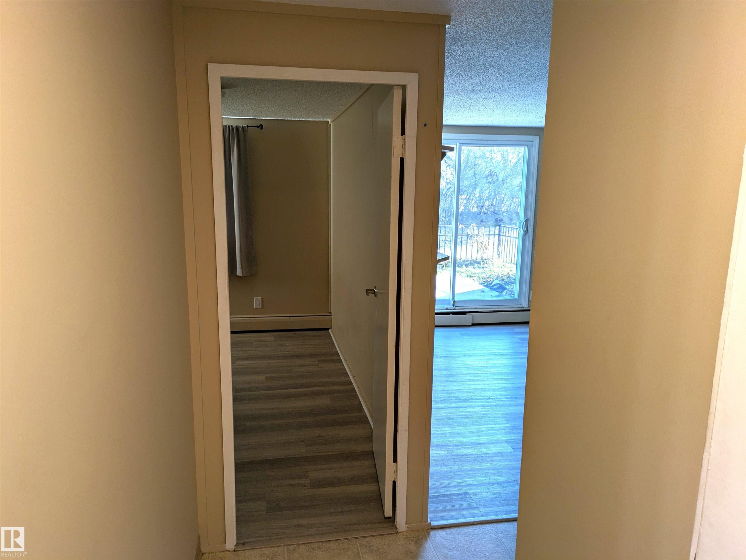 105 10616 156 Street, Edmonton, AB - Indoor Photo Showing Other Room